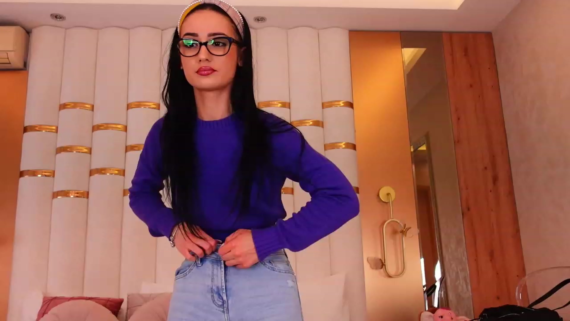 Gallery image thumbnail from Lexy_Angell's myfreecams stream on, 03/23/2023, 15:31 image 18 of 20