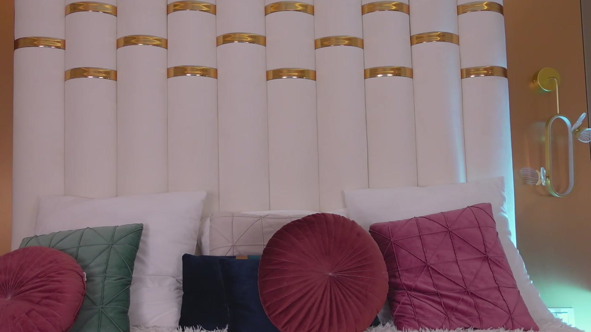 Gallery image thumbnail from Lexy_Angell's myfreecams stream on, 07/04/2023, 10:24 image 8 of 20