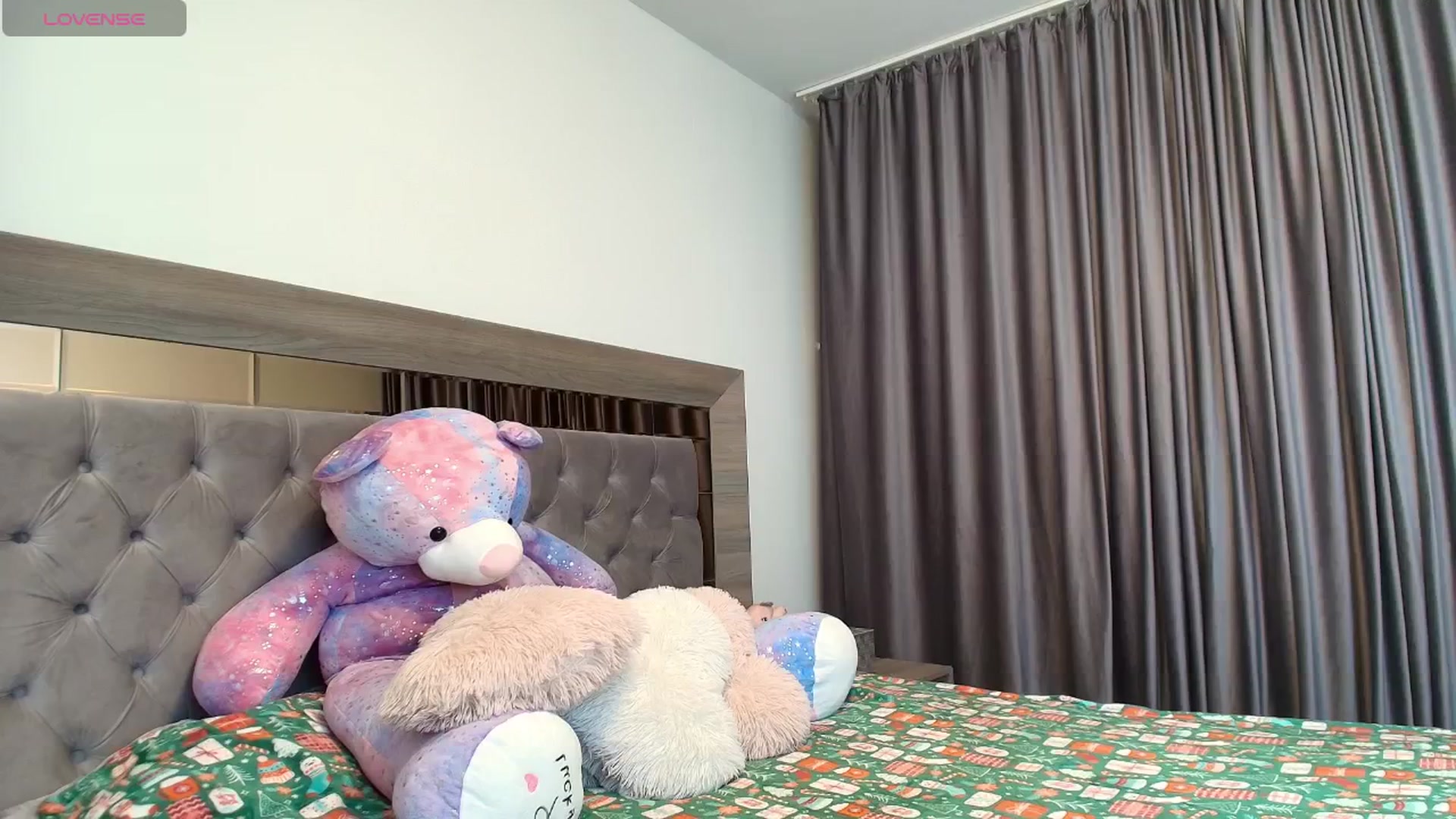 Gallery image thumbnail from Lexy_Angell's myfreecams stream on, 01/11/2026, 16:01 image 15 of 20