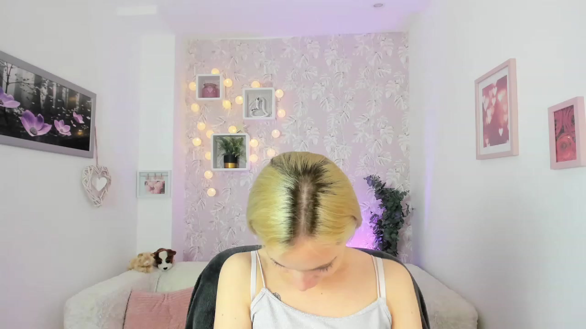 Gallery image thumbnail from Lexy_Belle18's myfreecams stream on, 05/26/2023, 09:12 image 13 of 20