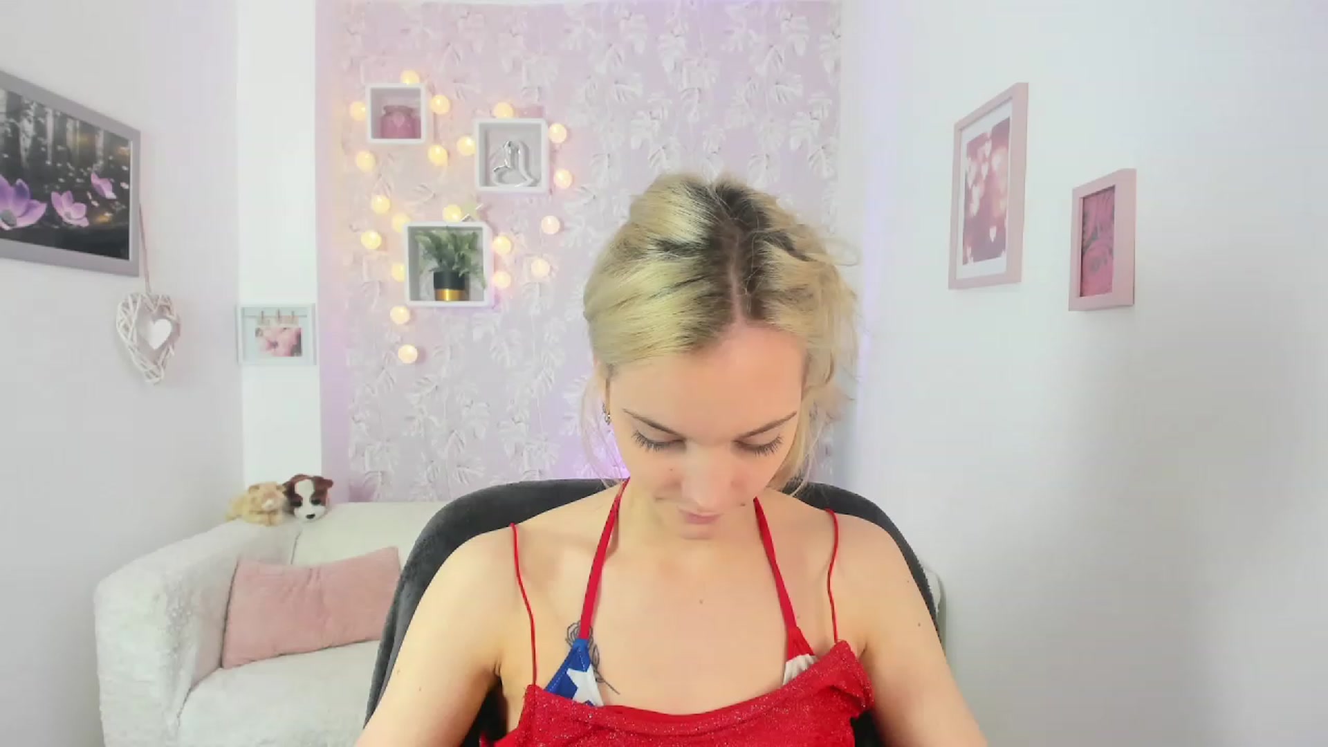 Gallery image thumbnail from Lexy_Belle18's myfreecams stream on, 05/30/2023, 09:31 image 3 of 20
