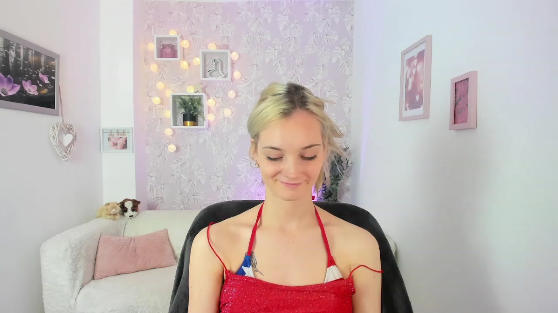 Gallery image thumbnail from Lexy_Belle18's myfreecams stream on, 05/30/2023, 09:31 image 1 of 20