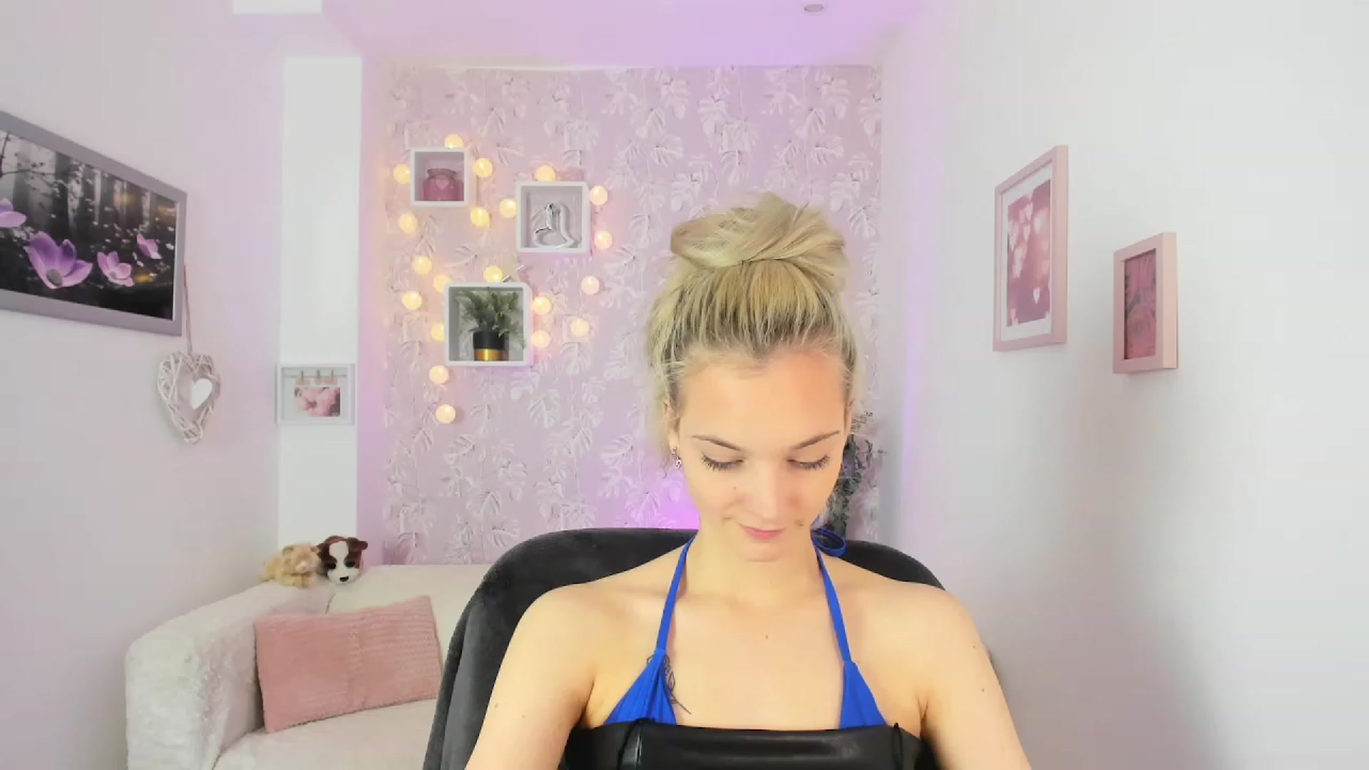Gallery image thumbnail from Lexy_Belle18's myfreecams stream on, 06/01/2023, 10:04 image 11 of 20