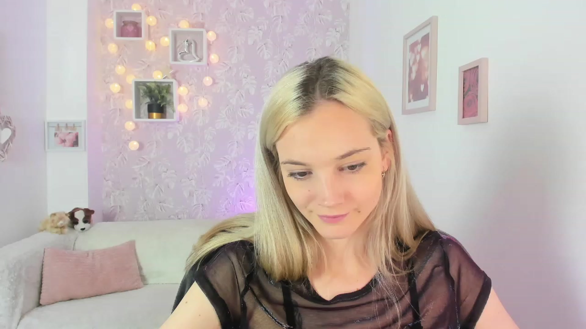 Gallery image thumbnail from Lexy_Belle18's myfreecams stream on, 06/02/2023, 08:53 image 18 of 20
