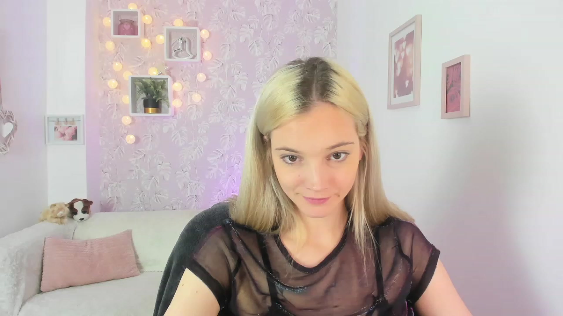 Gallery image thumbnail from Lexy_Belle18's myfreecams stream on, 06/02/2023, 08:53 image 15 of 20