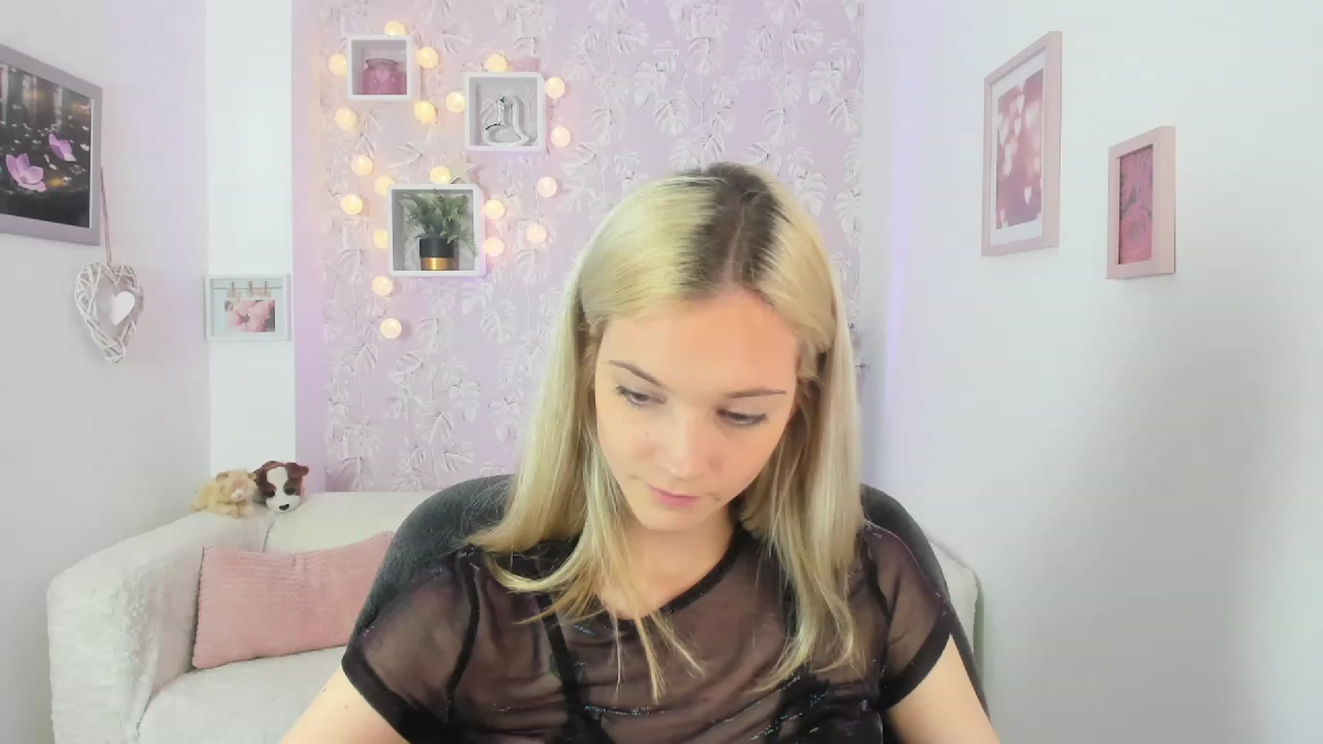 Gallery image thumbnail from Lexy_Belle18's myfreecams stream on, 06/02/2023, 08:53 image 4 of 20