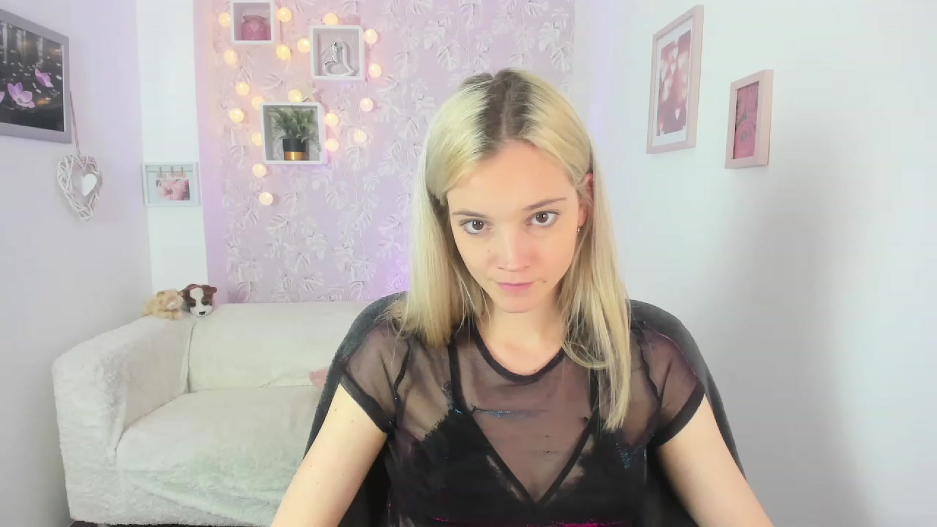 Gallery image thumbnail from Lexy_Belle18's myfreecams stream on, 06/02/2023, 09:42 image 5 of 20
