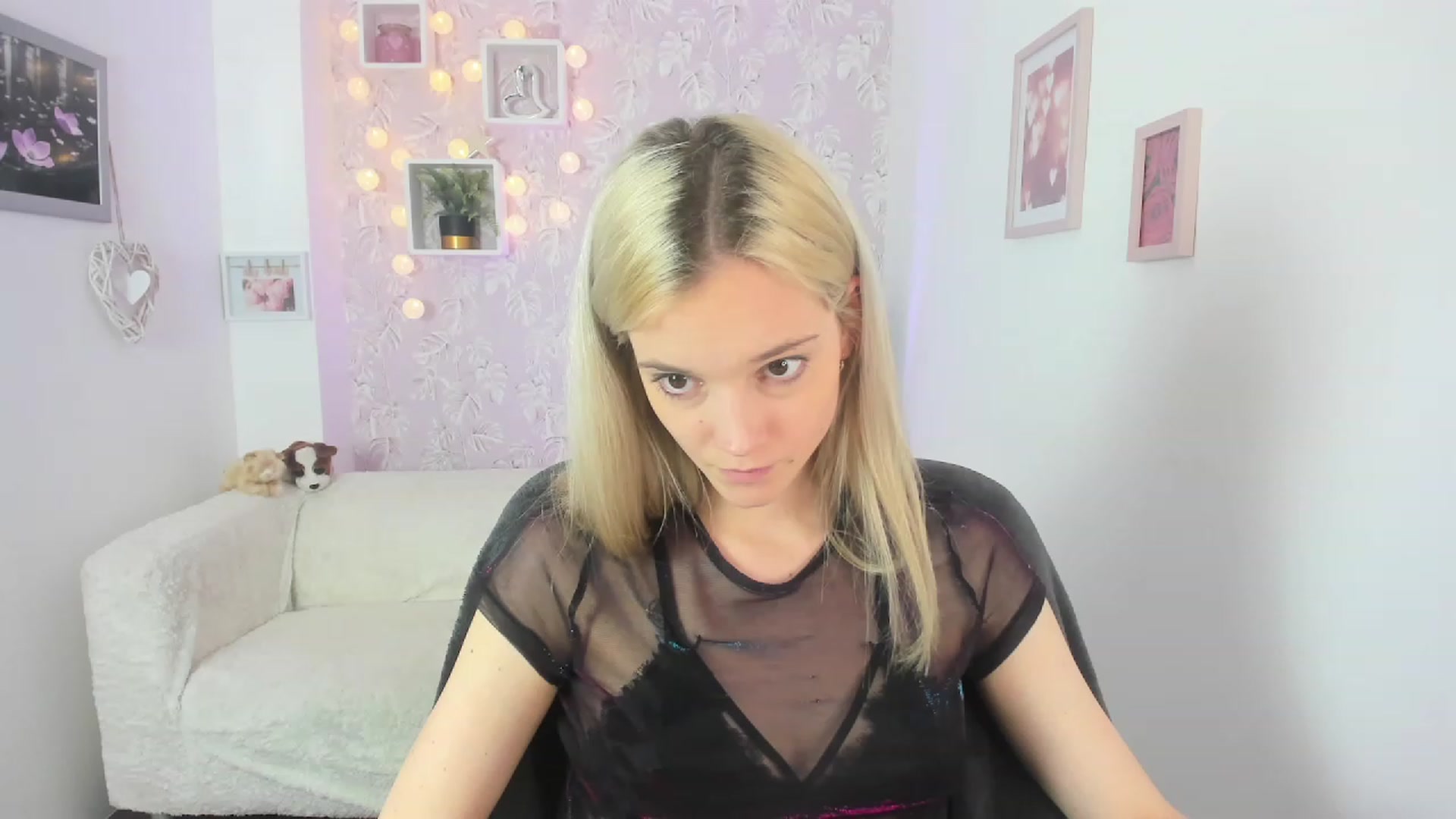 Gallery image thumbnail from Lexy_Belle18's myfreecams stream on, 06/02/2023, 09:42 image 6 of 20