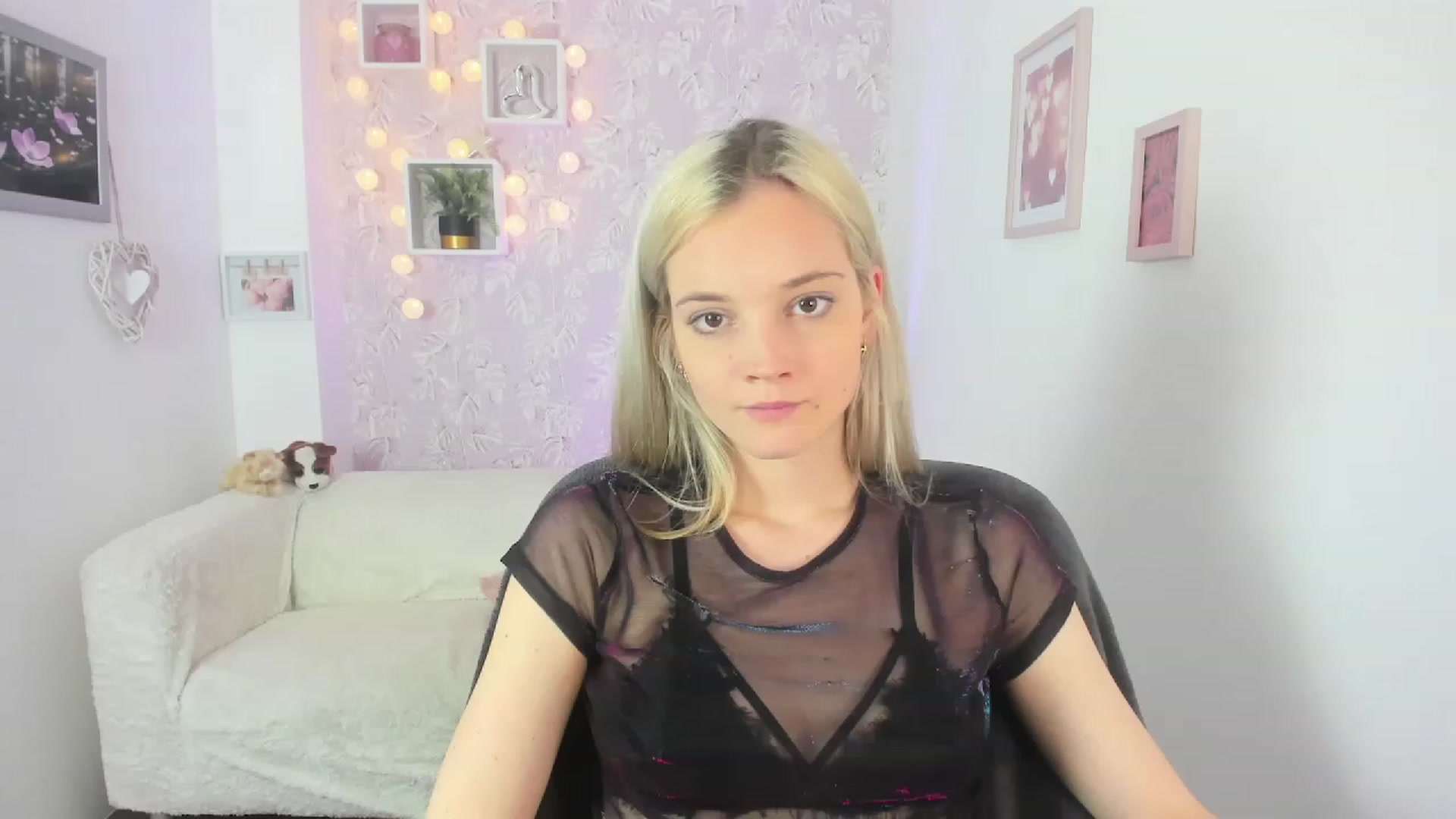 Gallery image thumbnail from Lexy_Belle18's myfreecams stream on, 06/02/2023, 09:42 image 11 of 20
