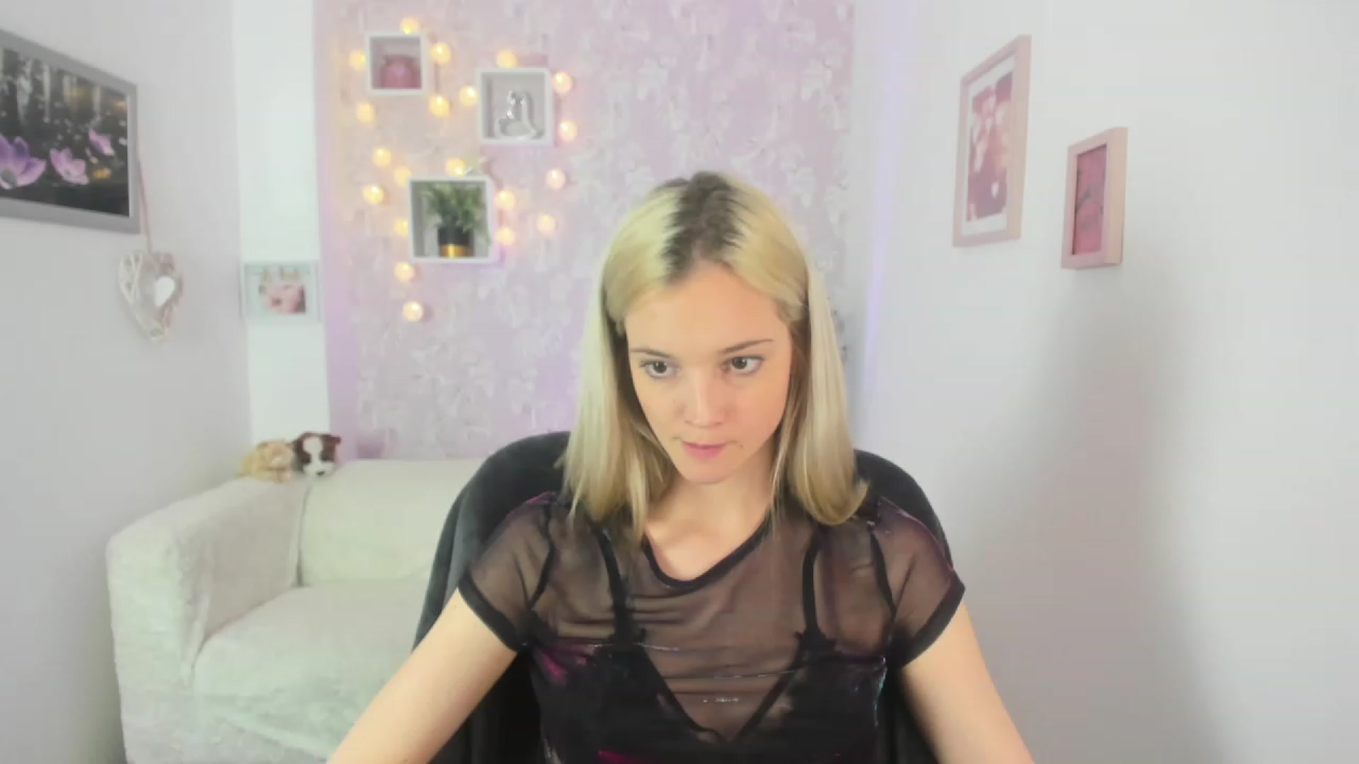 Gallery image thumbnail from Lexy_Belle18's myfreecams stream on, 06/02/2023, 11:49 image 1 of 20