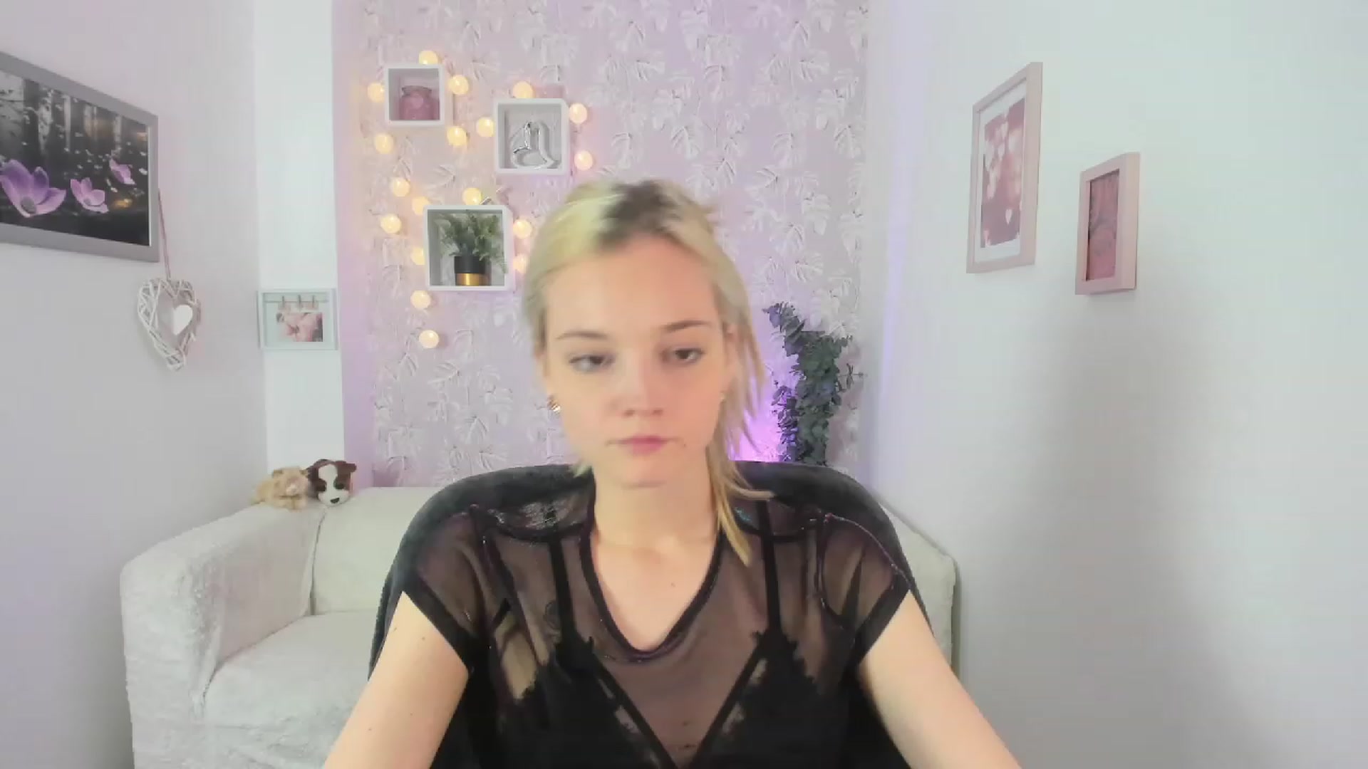 Gallery image thumbnail from Lexy_Belle18's myfreecams stream on, 06/02/2023, 12:34 image 14 of 20