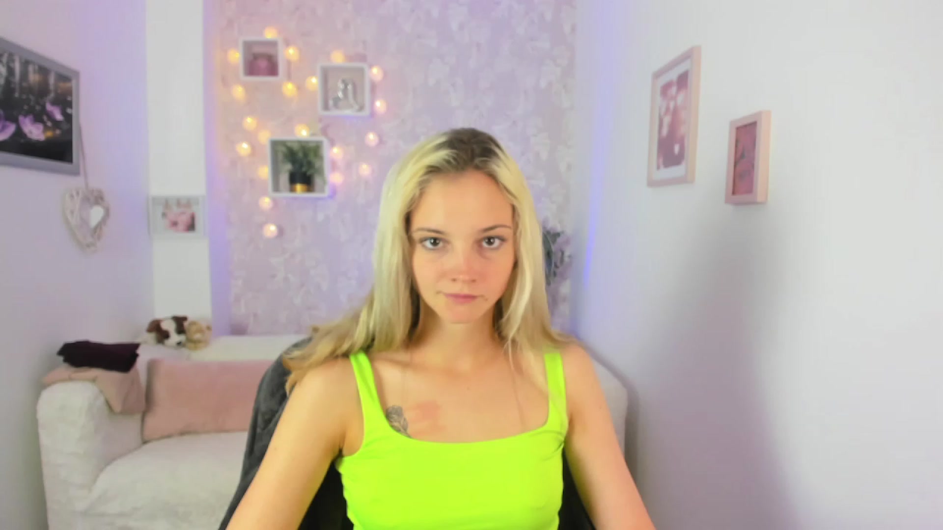 Gallery image thumbnail from Lexy_Belle18's myfreecams stream on, 06/29/2023, 08:51 image 4 of 20