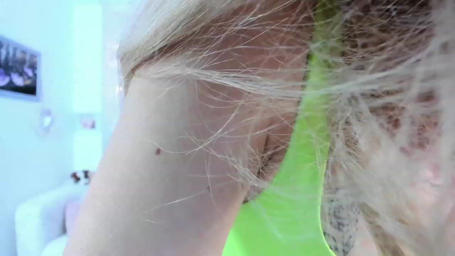 Gallery image thumbnail from Lexy_Belle18's myfreecams stream on, 06/30/2023, 08:30 image 17 of 20