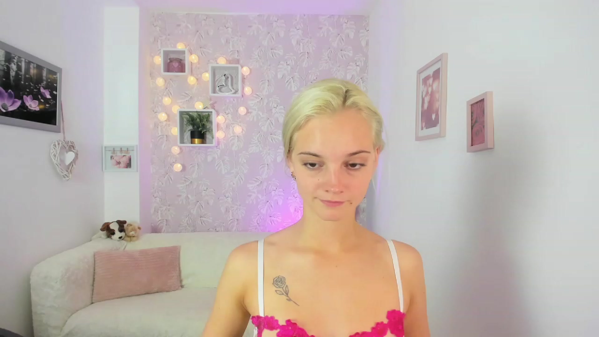 Gallery image thumbnail from Lexy_Belle18's myfreecams stream on, 07/14/2023, 10:32 image 20 of 20