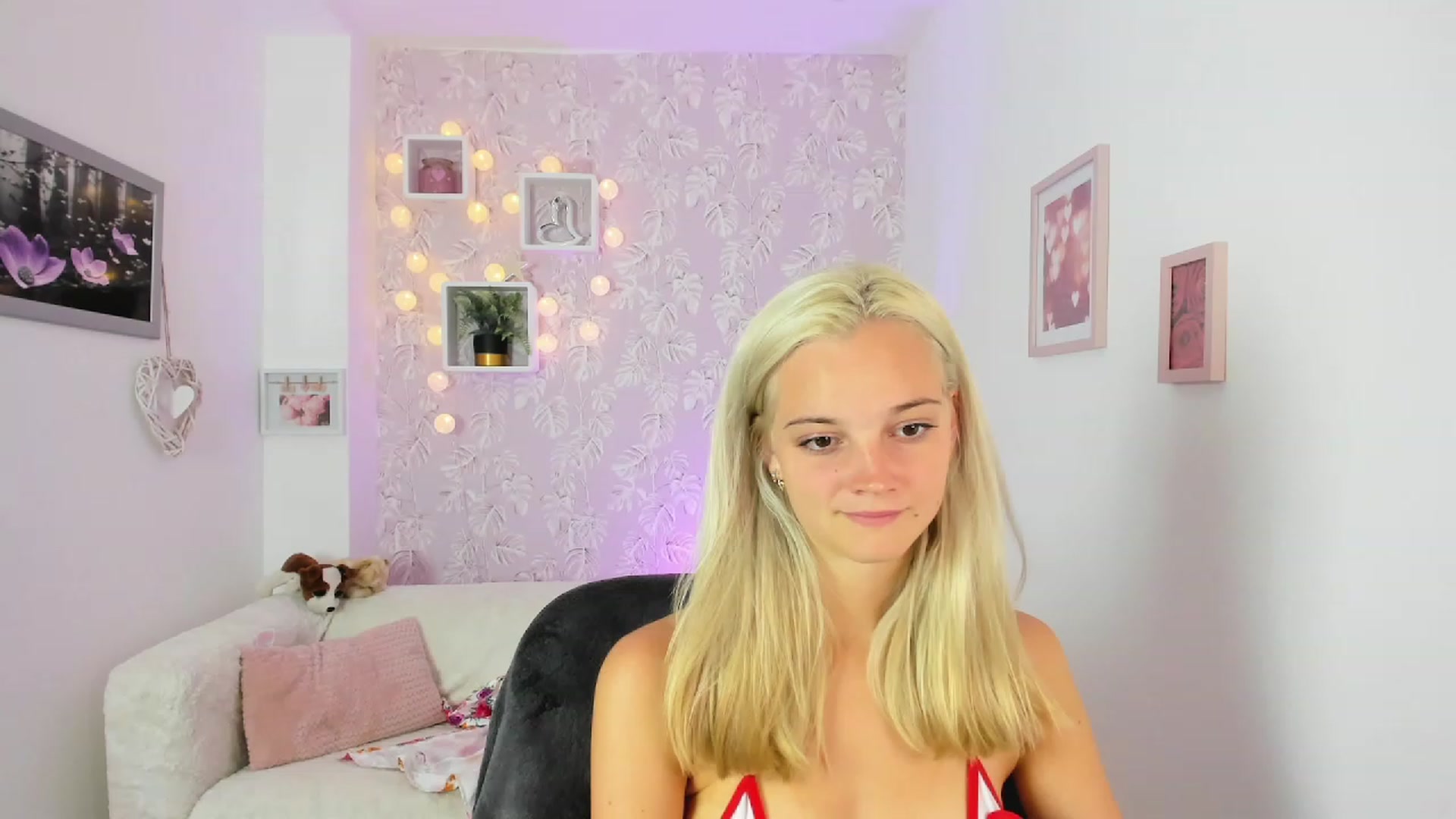 Gallery image thumbnail from Lexy_Belle18's myfreecams stream on, 07/20/2023, 10:09 image 12 of 20