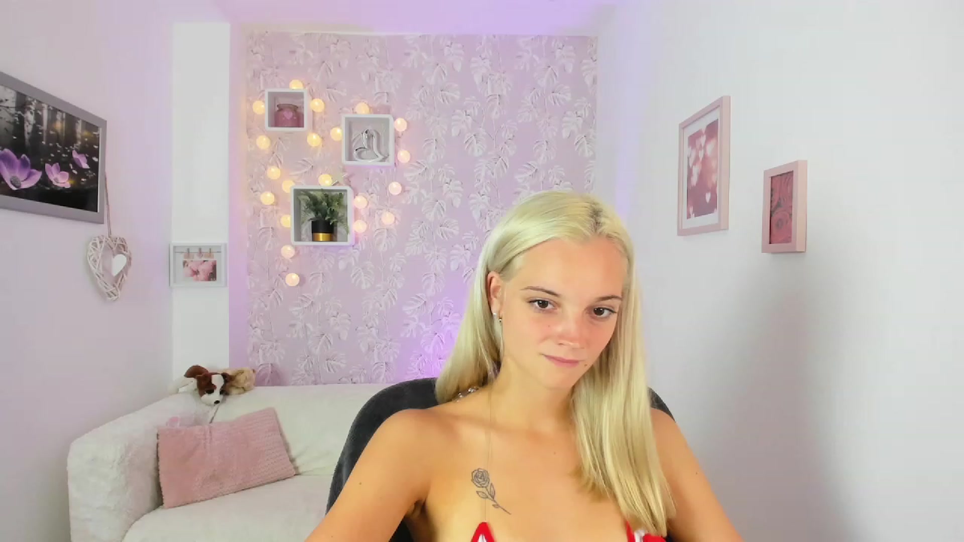 Gallery image thumbnail from Lexy_Belle18's myfreecams stream on, 07/20/2023, 10:09 image 17 of 20