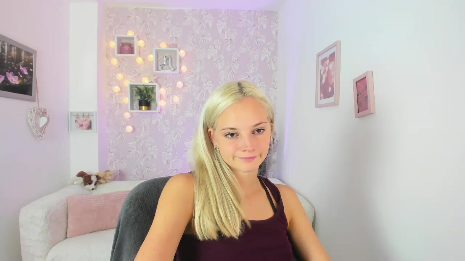 Gallery image thumbnail from Lexy_Belle18's myfreecams stream on, 07/24/2023, 11:35 image 16 of 20