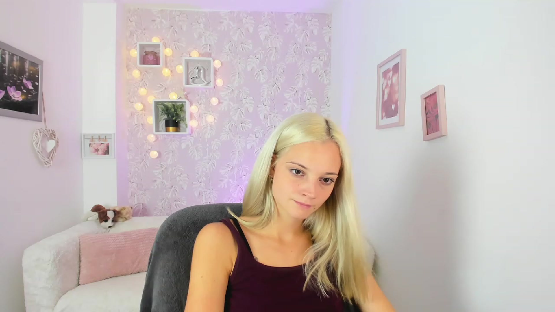 Gallery image thumbnail from Lexy_Belle18's myfreecams stream on, 07/24/2023, 11:35 image 14 of 20