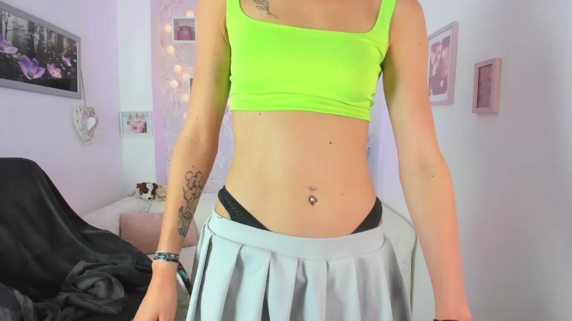 Gallery image thumbnail from Lexy_Belle18's myfreecams stream on, 07/31/2023, 13:10 image 4 of 20