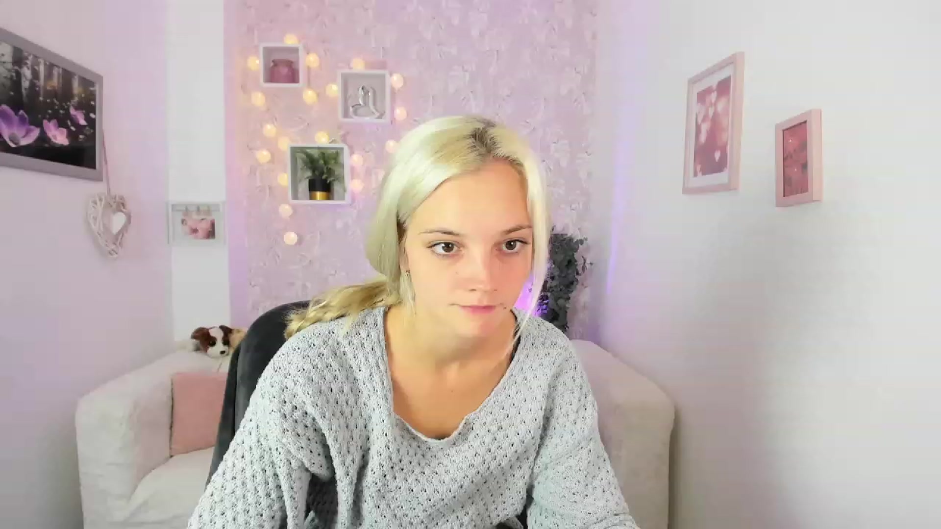 Gallery image thumbnail from Lexy_Belle18's myfreecams stream on, 08/07/2023, 10:19 image 20 of 20
