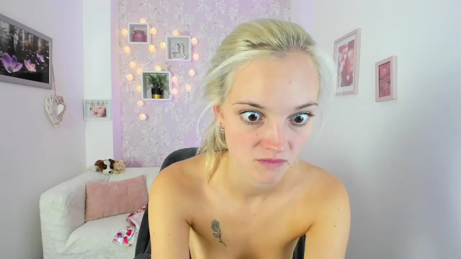 Gallery image thumbnail from Lexy_Belle18's myfreecams stream on, 08/08/2023, 12:23 image 19 of 20