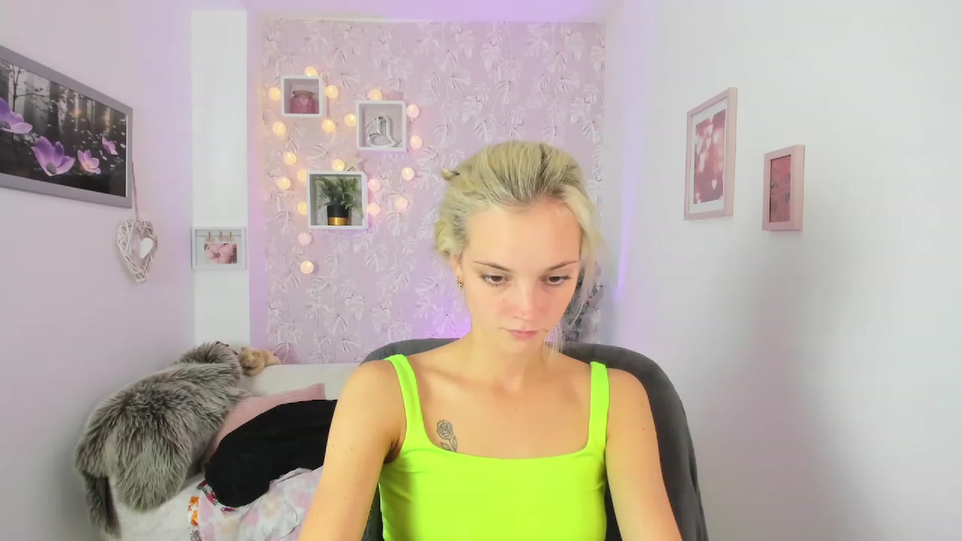 Gallery image thumbnail from Lexy_Belle18's myfreecams stream on, 09/04/2023, 12:05 image 7 of 20