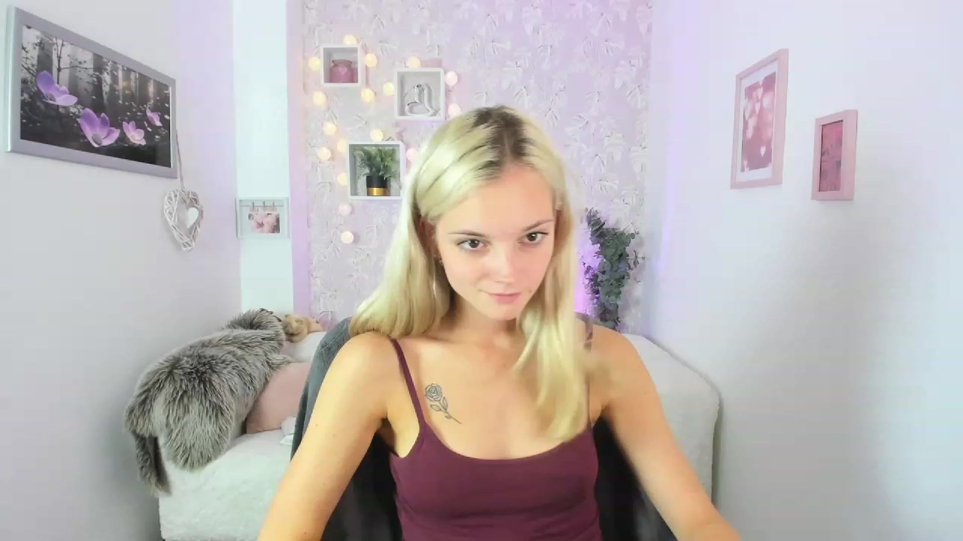 Gallery image thumbnail from Lexy_Belle18's myfreecams stream on, 09/05/2023, 09:26 image 14 of 20
