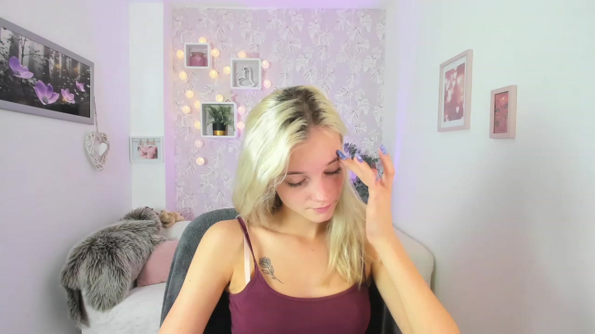 Gallery image thumbnail from Lexy_Belle18's myfreecams stream on, 09/05/2023, 09:26 image 6 of 20
