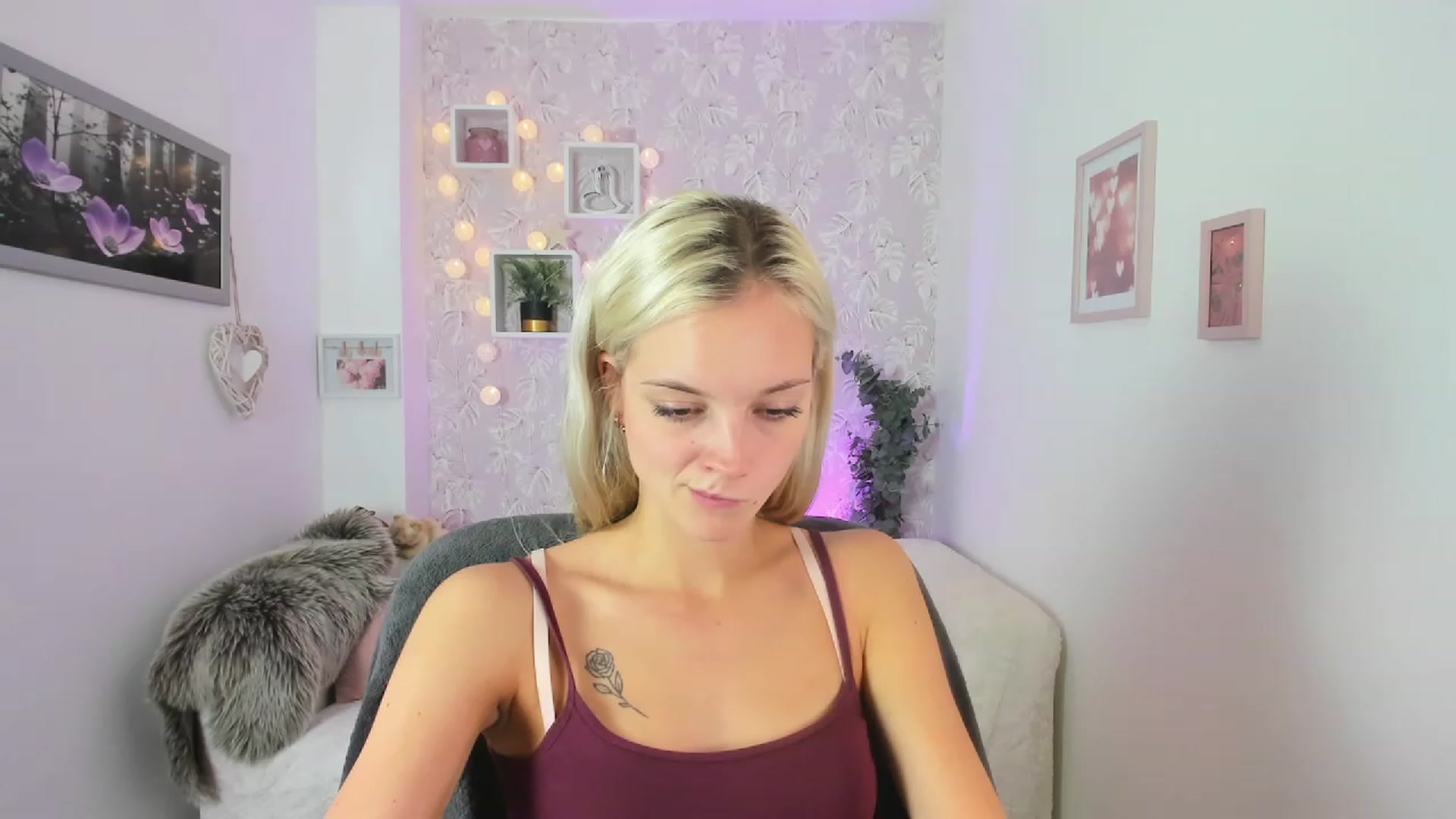 Gallery image thumbnail from Lexy_Belle18's myfreecams stream on, 09/05/2023, 09:26 image 2 of 20