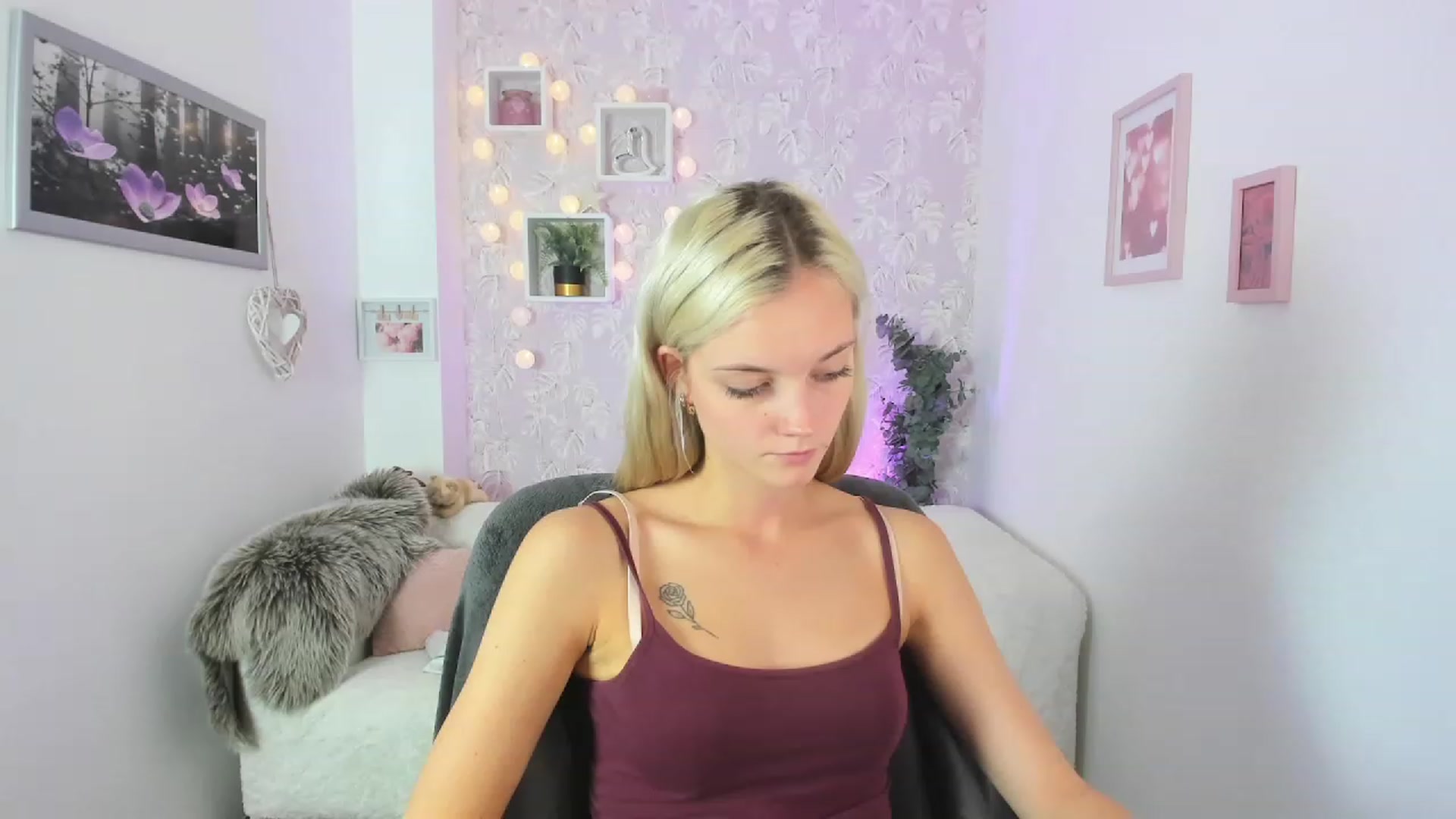 Gallery image thumbnail from Lexy_Belle18's myfreecams stream on, 09/05/2023, 09:26 image 13 of 20