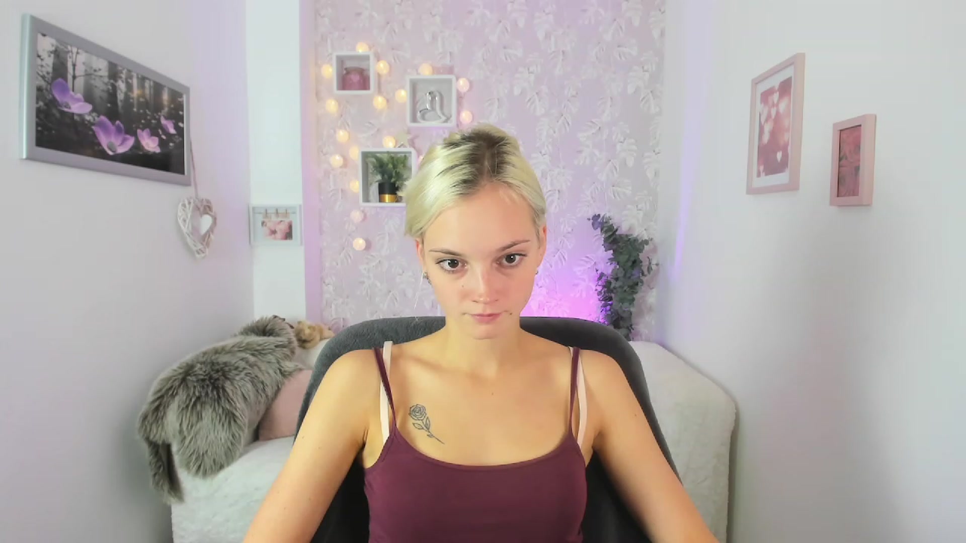 Gallery image thumbnail from Lexy_Belle18's myfreecams stream on, 09/05/2023, 11:23 image 9 of 20