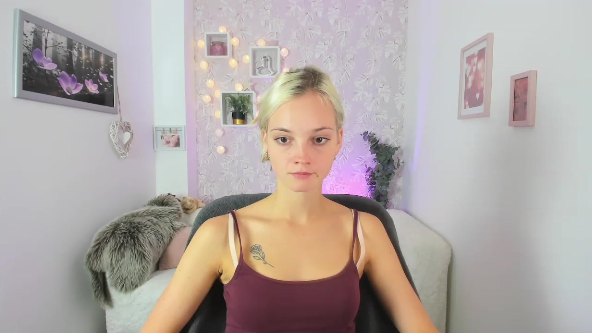 Gallery image thumbnail from Lexy_Belle18's myfreecams stream on, 09/05/2023, 11:23 image 6 of 20
