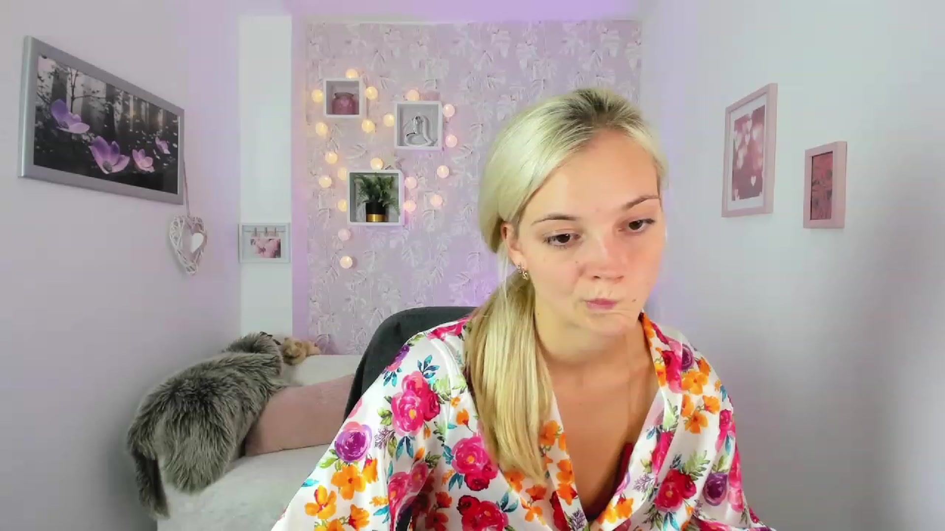 Gallery image thumbnail from Lexy_Belle18's myfreecams stream on, 09/06/2023, 12:39 image 11 of 20