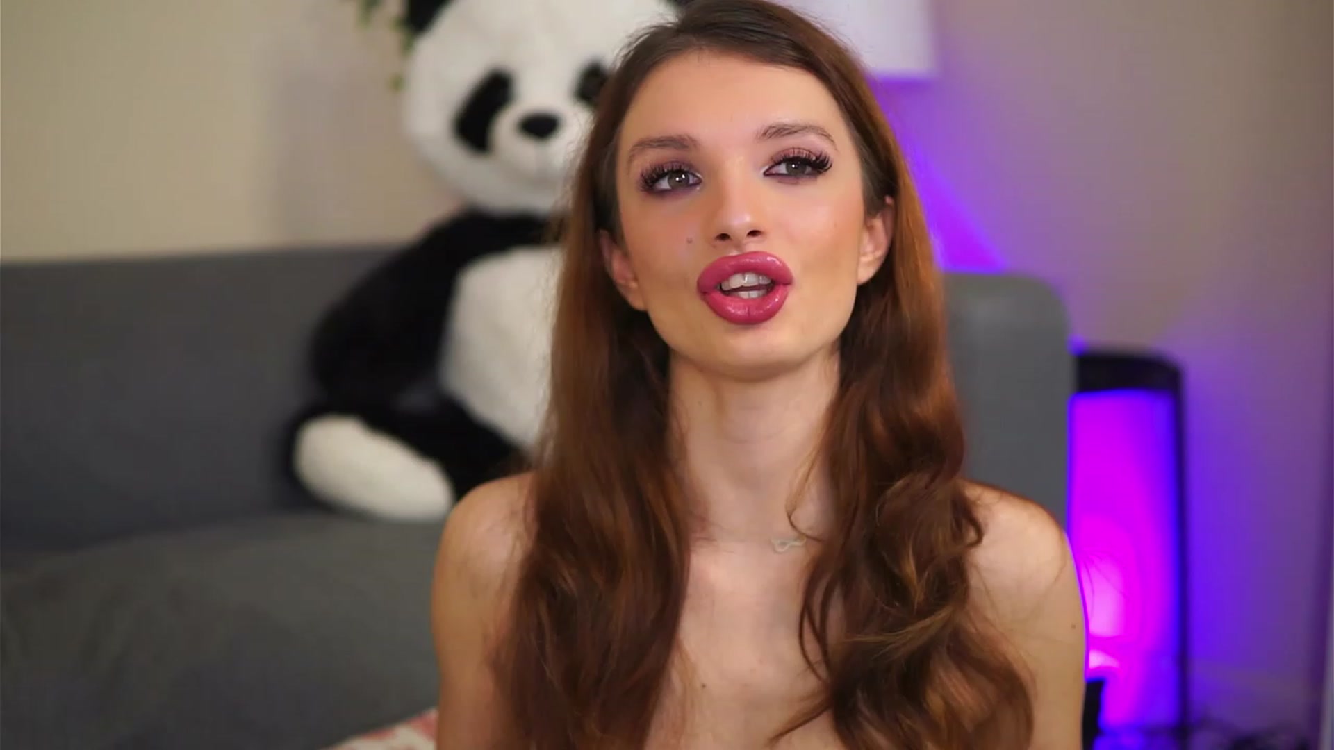 Gallery image thumbnail from LeyaMeyers's myfreecams stream on, 01/12/2023, 07:05 image 2 of 20
