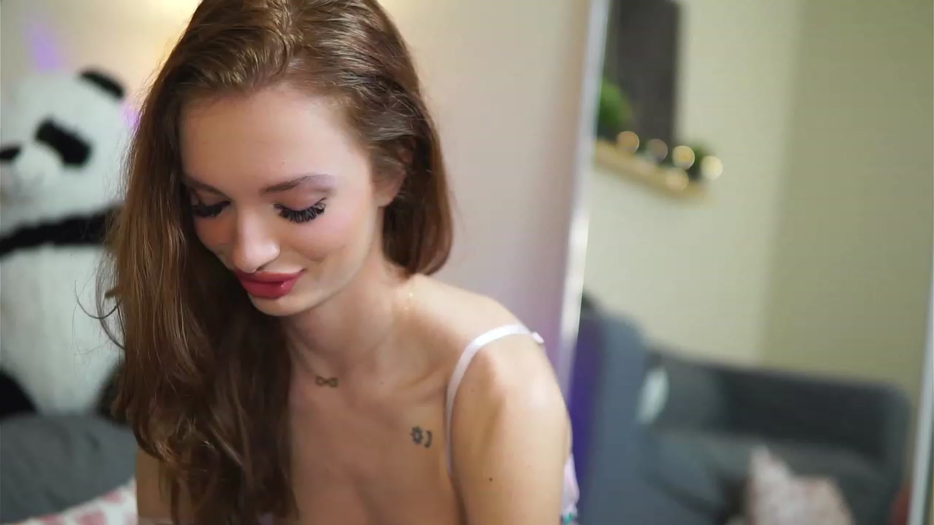 Gallery image thumbnail from LeyaMeyers's myfreecams stream on, 01/16/2023, 06:18 image 19 of 20
