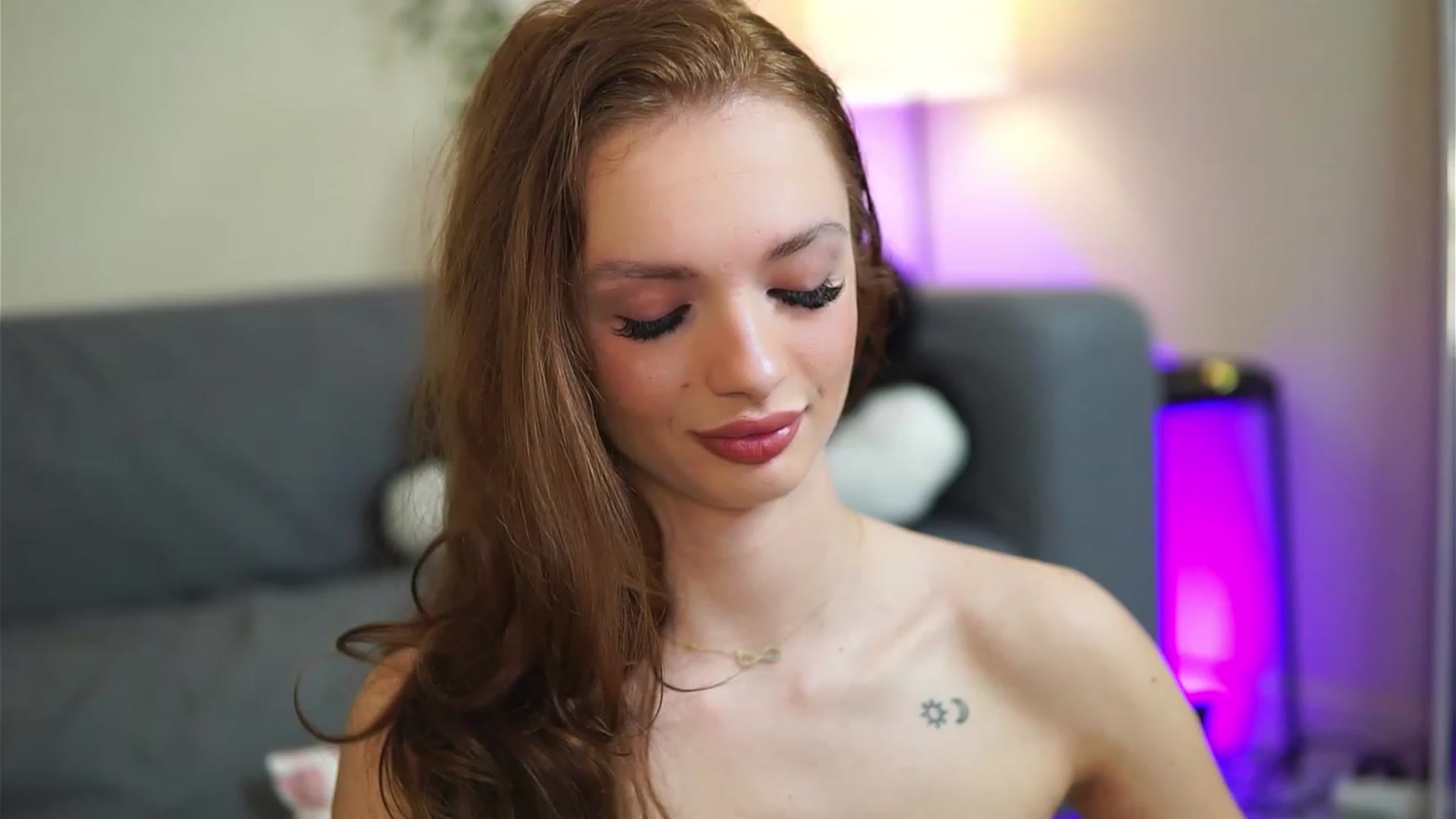Gallery image thumbnail from LeyaMeyers's myfreecams stream on, 01/16/2023, 06:18 image 4 of 20