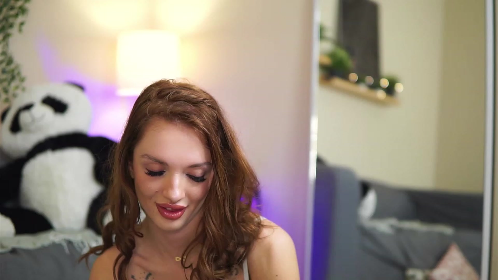 Gallery image thumbnail from LeyaMeyers's myfreecams stream on, 01/17/2023, 09:10 image 5 of 20