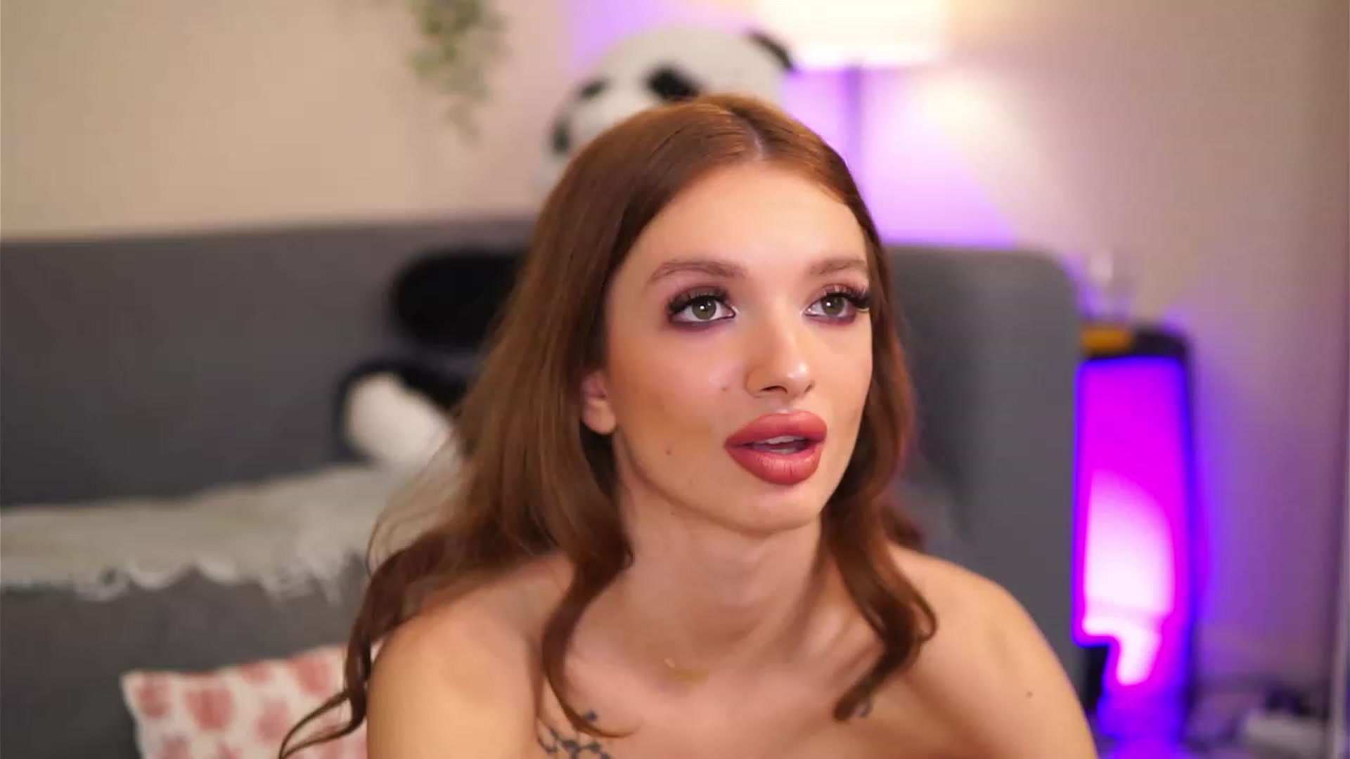 Gallery image thumbnail from LeyaMeyers's myfreecams stream on, 01/27/2023, 09:02 image 8 of 20