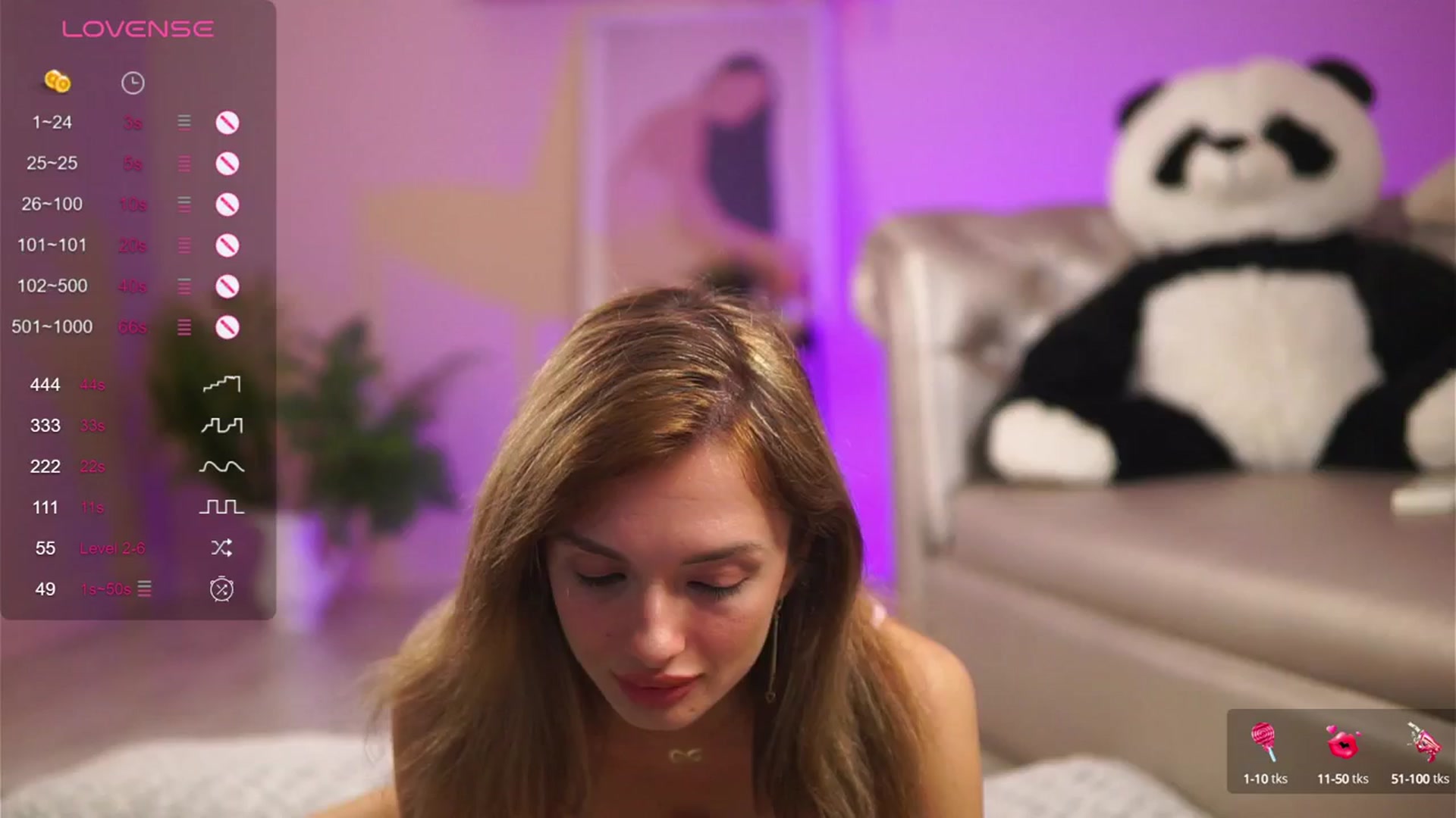 Gallery image thumbnail from LeyaMeyers's myfreecams stream on, 03/19/2024, 04:23 image 14 of 20