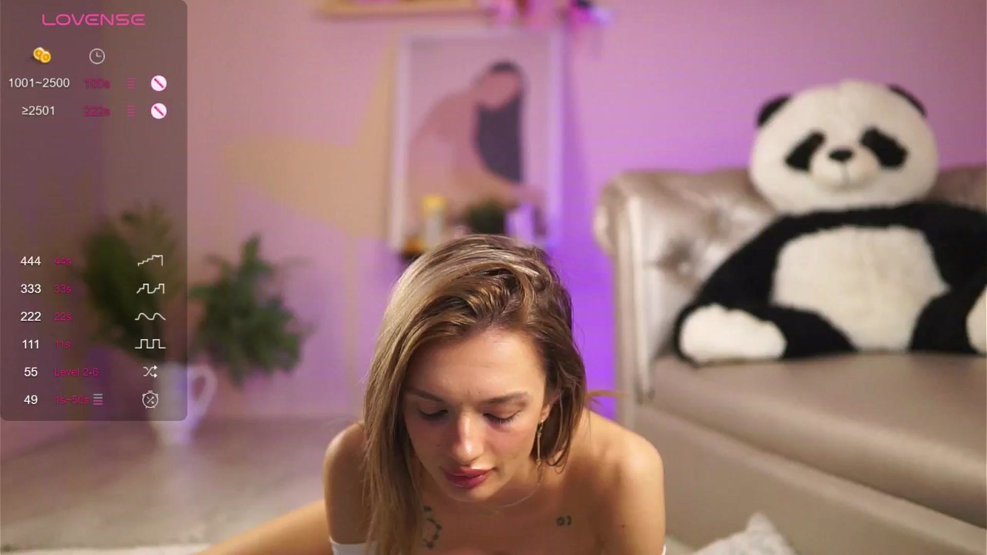 Gallery image thumbnail from LeyaMeyers's myfreecams stream on, 04/16/2024, 08:02 image 10 of 20