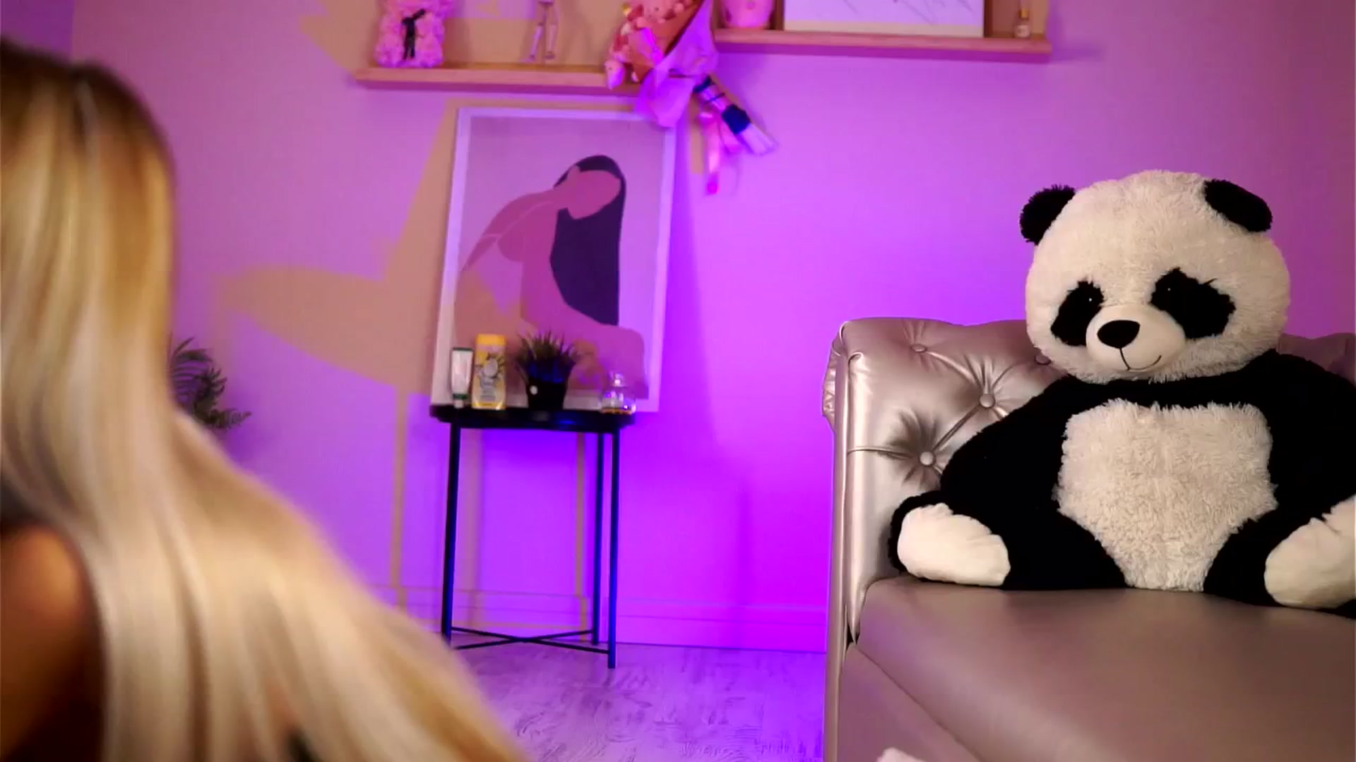 Gallery image thumbnail from LeyaMeyers's myfreecams stream on, 10/01/2024, 11:48 image 6 of 20