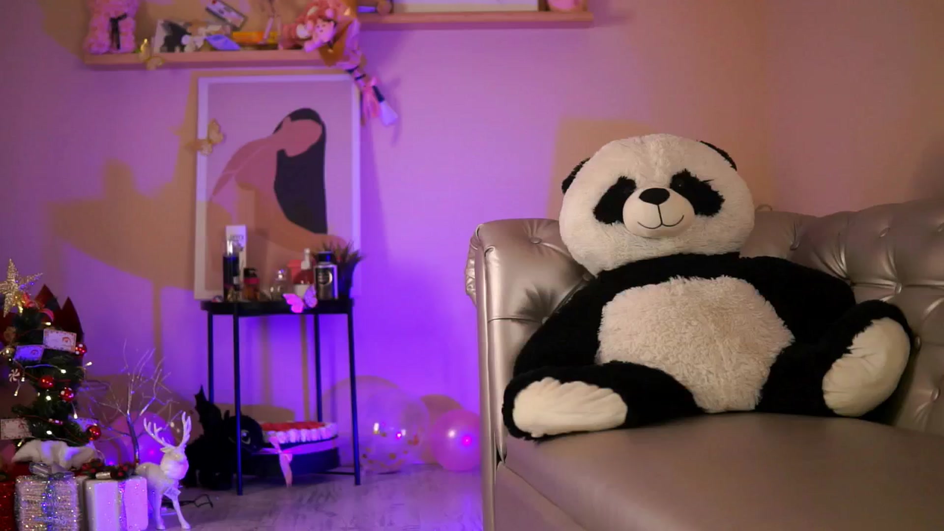 Gallery image thumbnail from LeyaMeyers's myfreecams stream on, 12/22/2024, 07:01 image 20 of 20