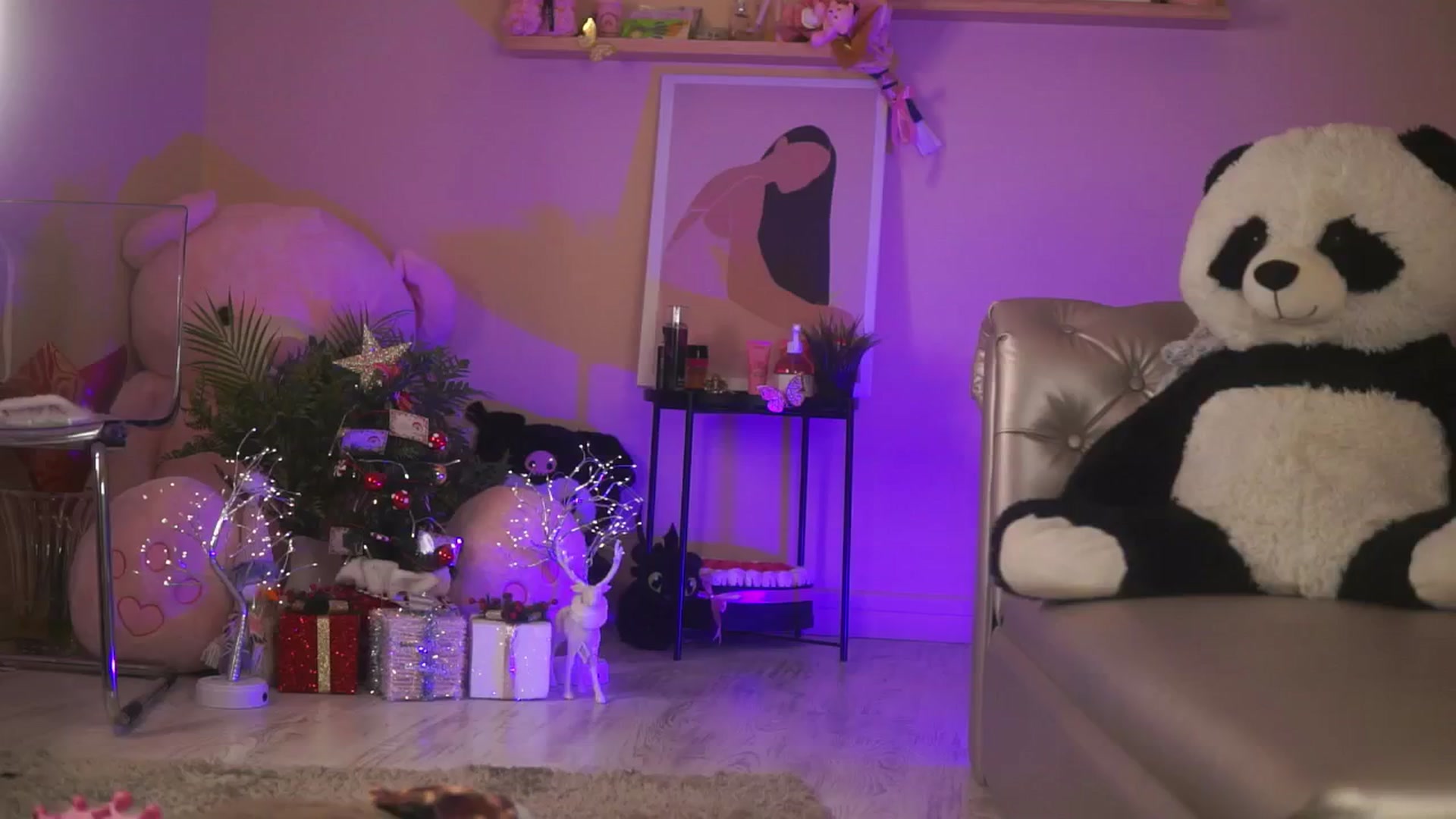 Gallery image thumbnail from LeyaMeyers's myfreecams stream on, 01/07/2025, 05:06 image 4 of 20