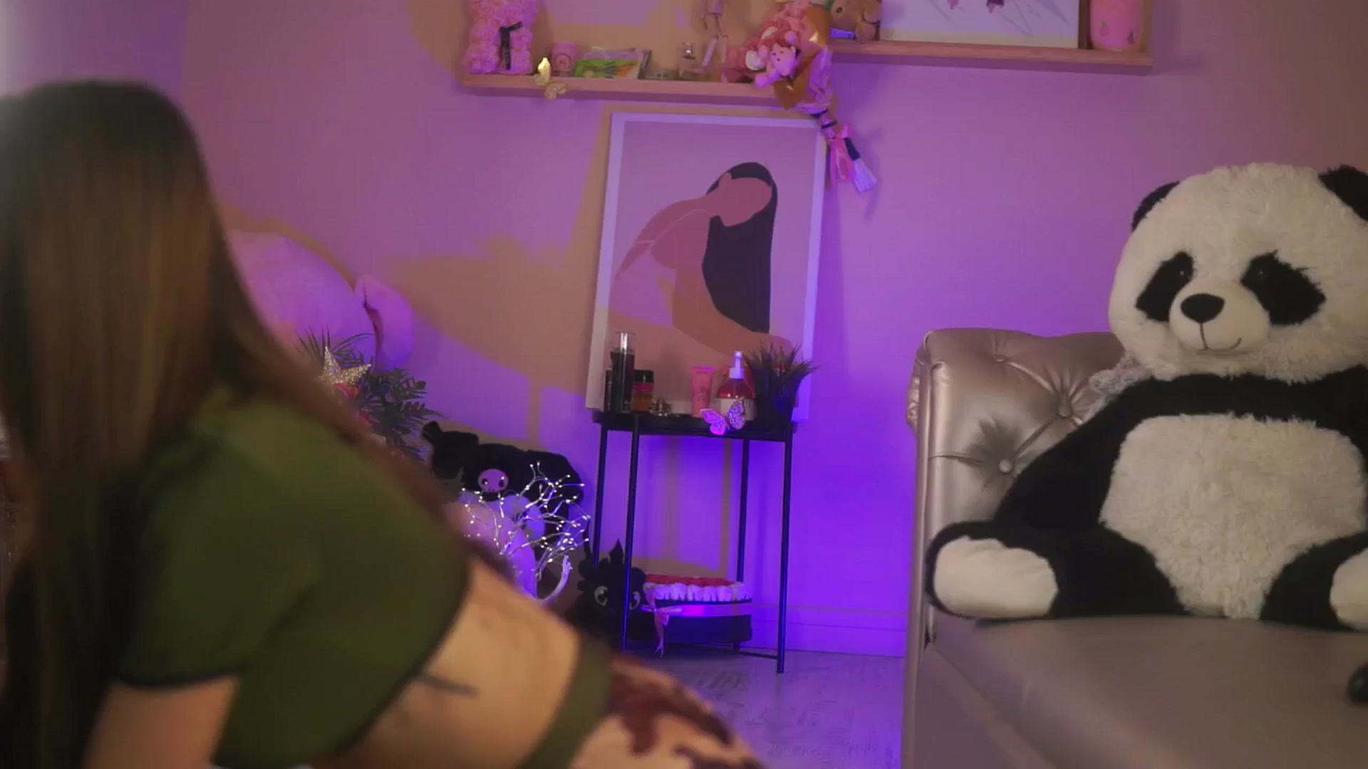 Gallery image thumbnail from LeyaMeyers's myfreecams stream on, 01/07/2025, 05:06 image 18 of 20