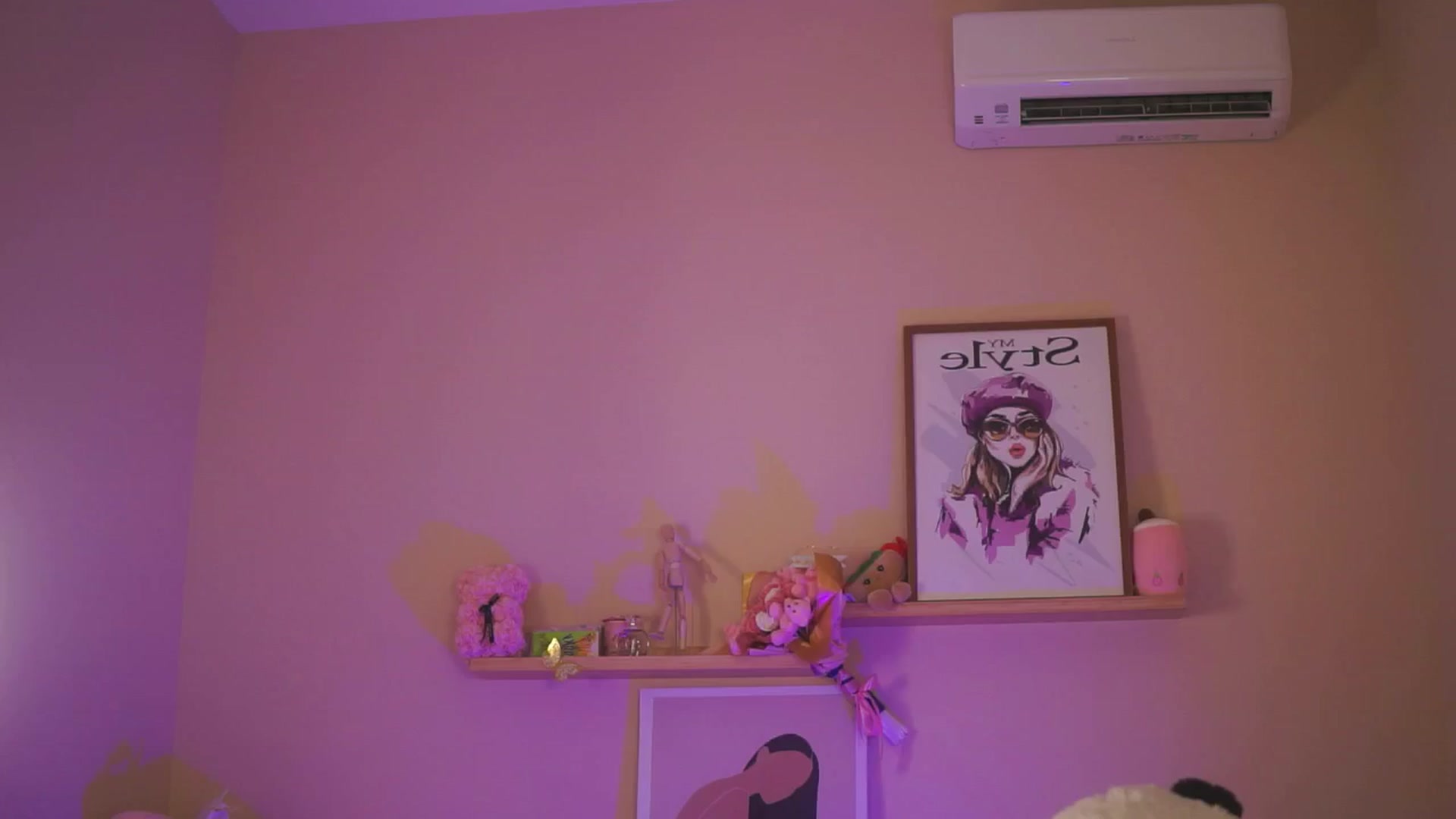 Gallery image thumbnail from LeyaMeyers's myfreecams stream on, 01/18/2025, 09:02 image 6 of 20