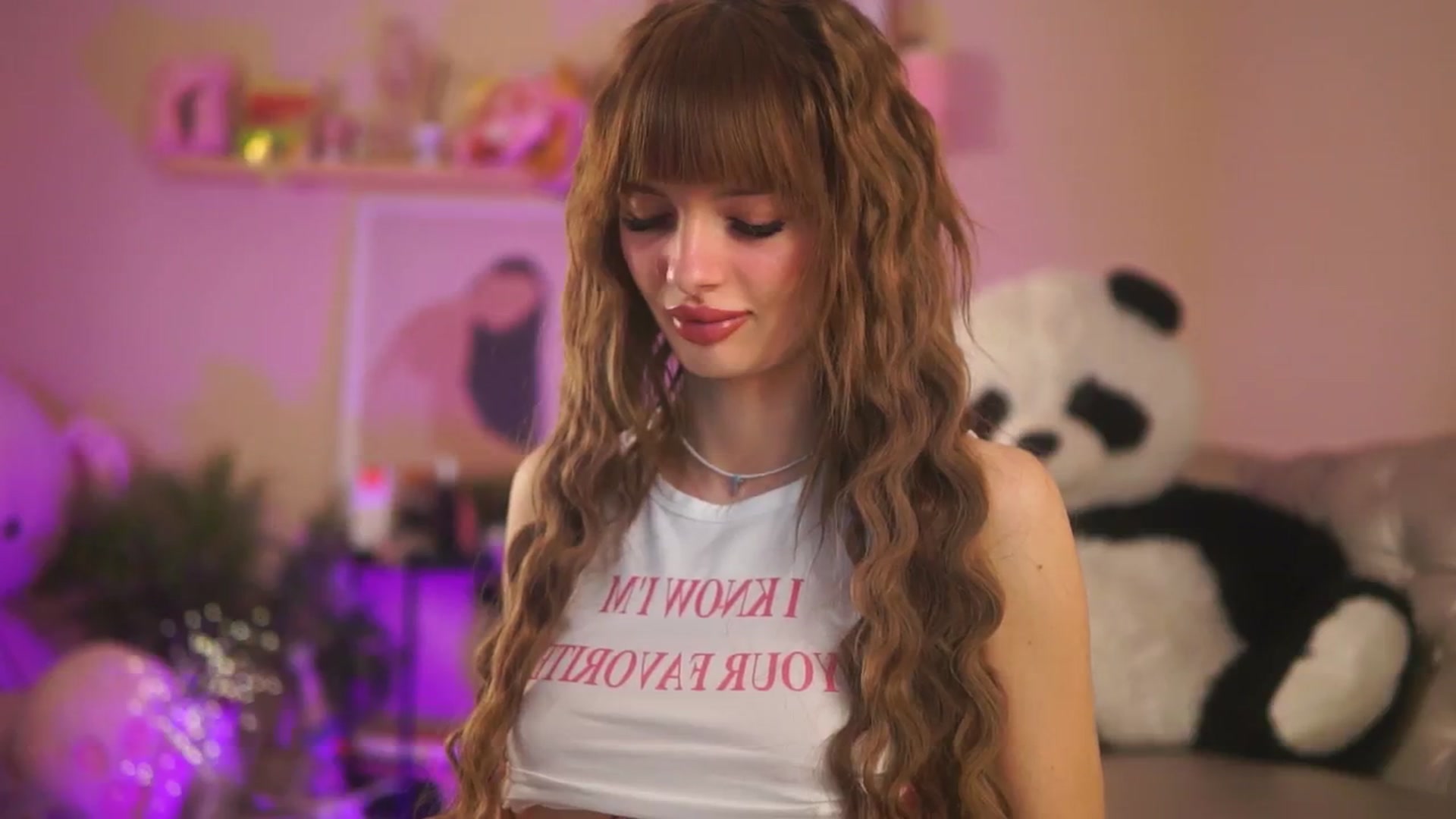 Gallery image thumbnail from LeyaMeyers's myfreecams stream on, 02/07/2025, 04:43 image 10 of 20