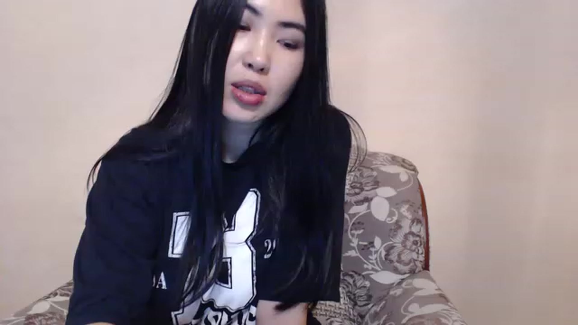 Gallery image thumbnail from Leya_Min's myfreecams stream on, 02/19/2023, 22:13 image 18 of 20