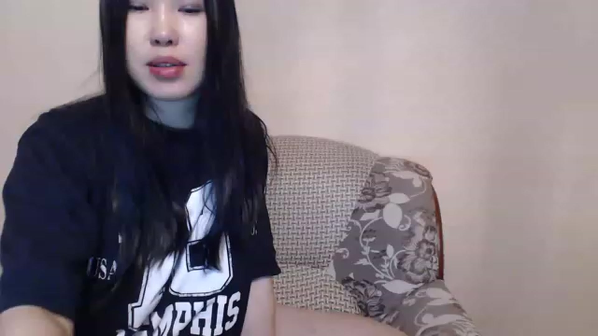Gallery image thumbnail from Leya_Min's myfreecams stream on, 02/19/2023, 22:13 image 7 of 20