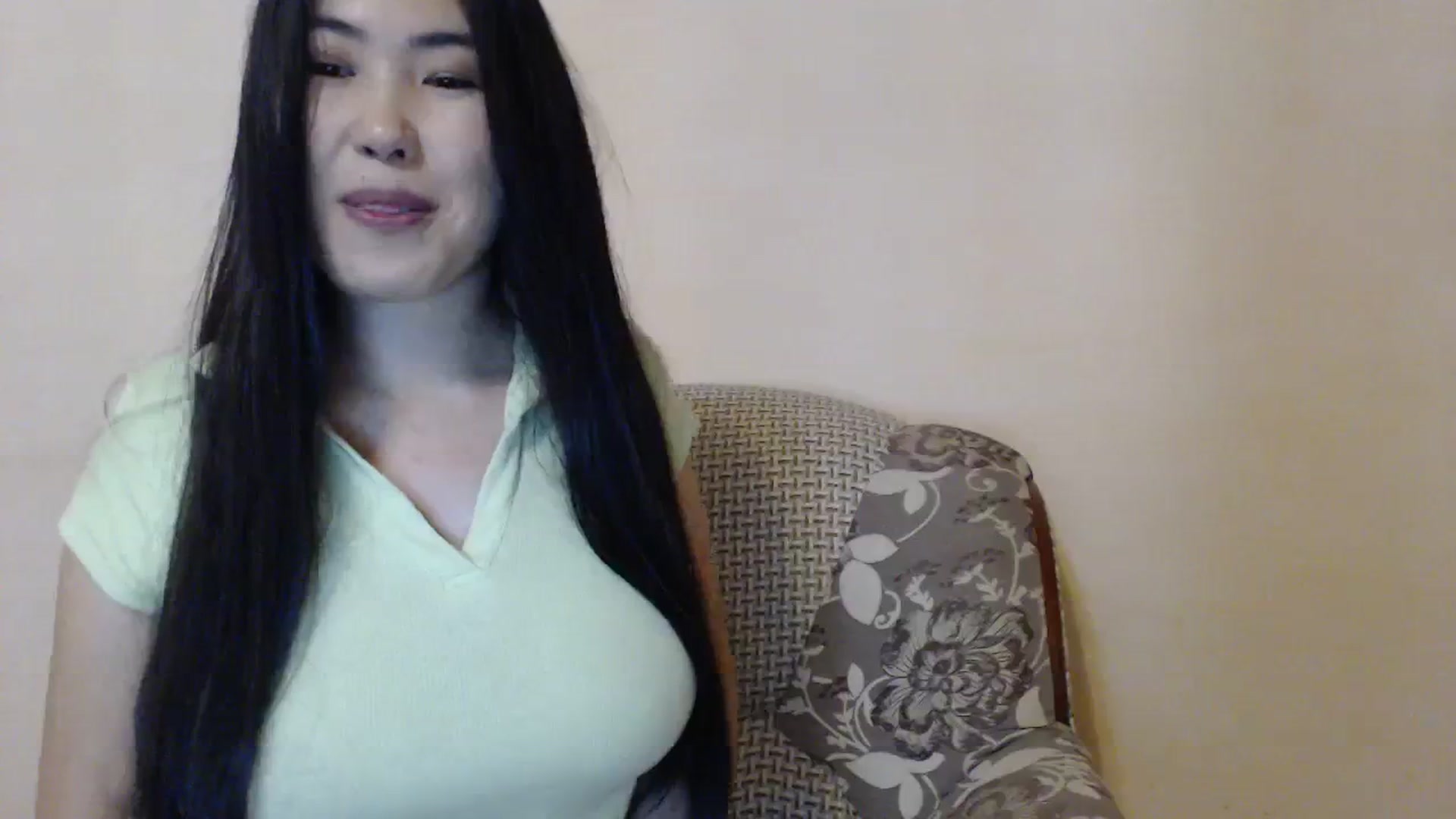 Gallery image thumbnail from Leya_Min's myfreecams stream on, 12/10/2023, 16:25 image 15 of 20