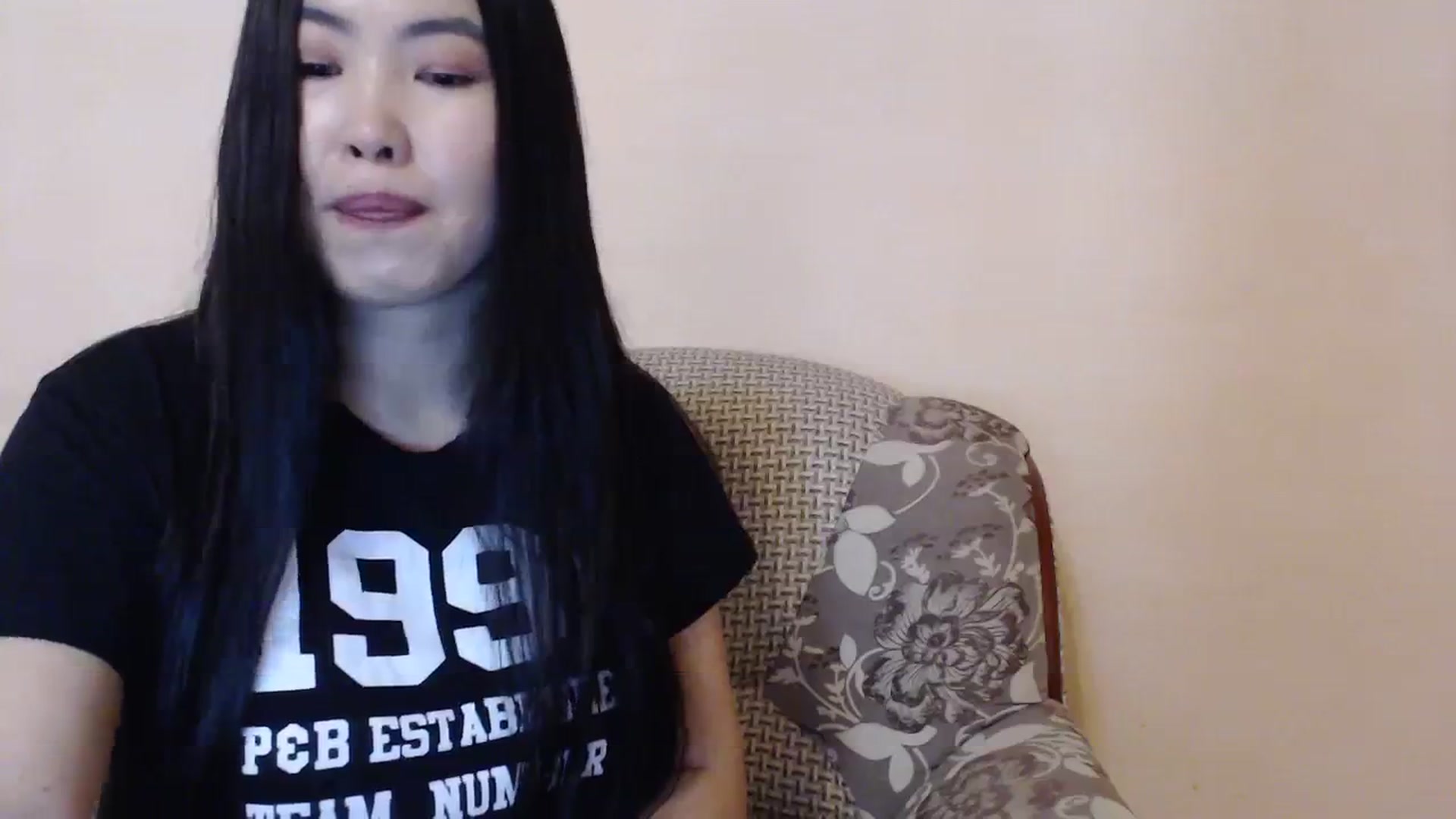 Gallery image thumbnail from Leya_Min's myfreecams stream on, 01/08/2024, 09:45 image 2 of 20